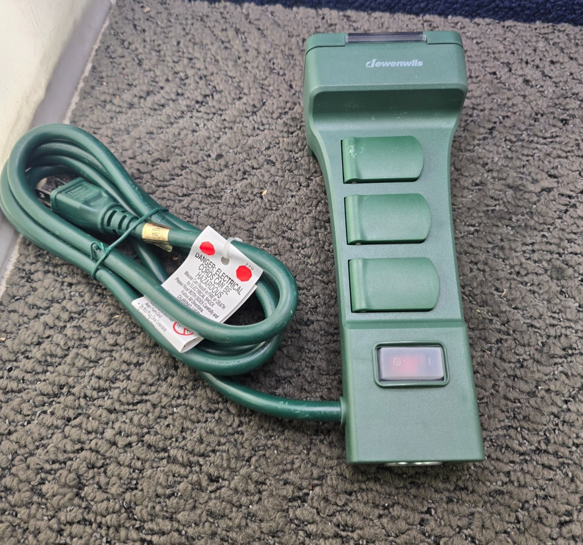 SP-060B: 6 Grounded Outlets With Timer Power Stake Heavy Duty Green