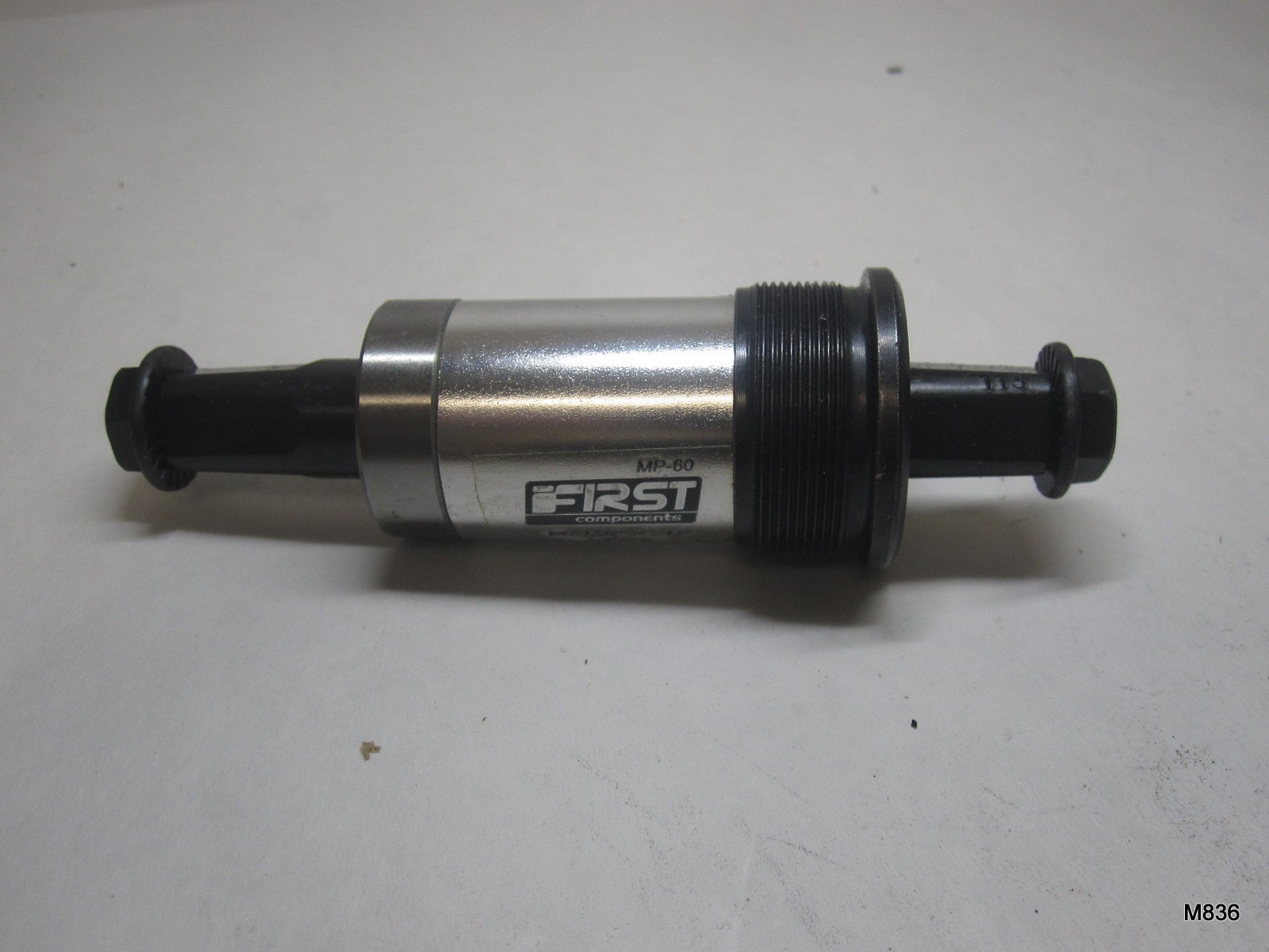 First Components Bicycle Bottom Bracket Square Taper BC 1.37" x 24T [ L 68 R ]