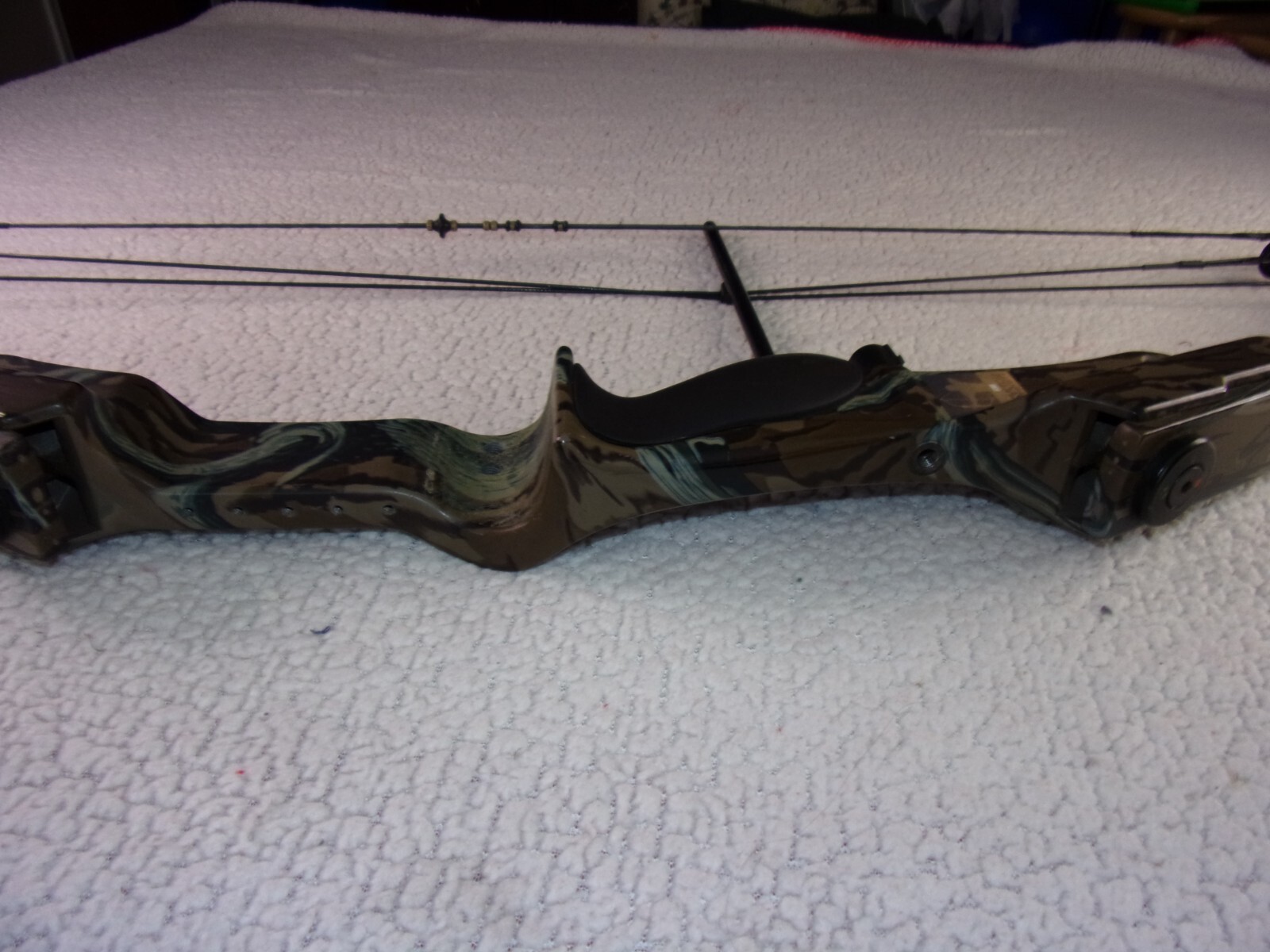 Golden Eagle Hawk System Compound Bow