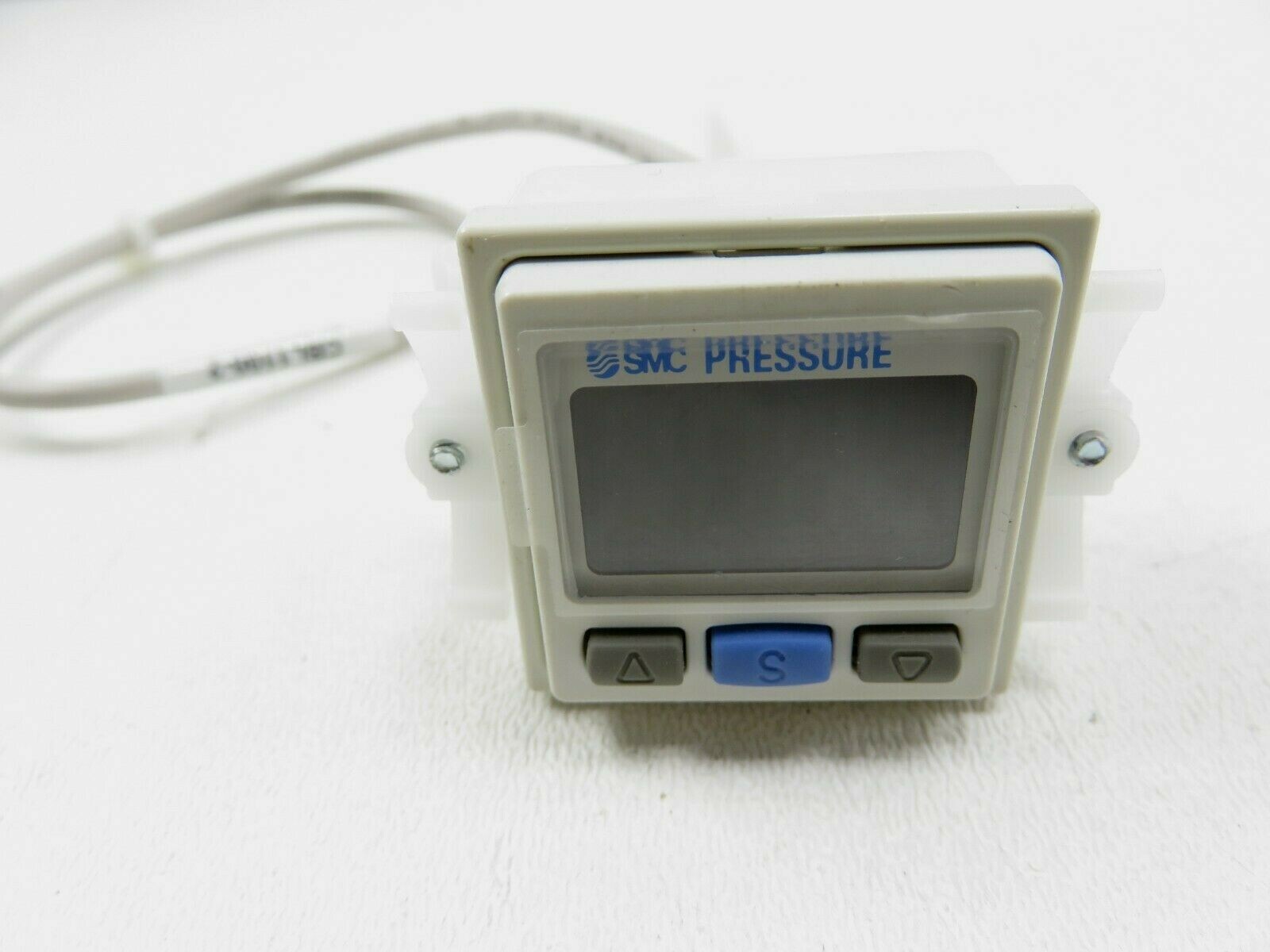 SMC ZSE30A-N01-N Pressure Gauge