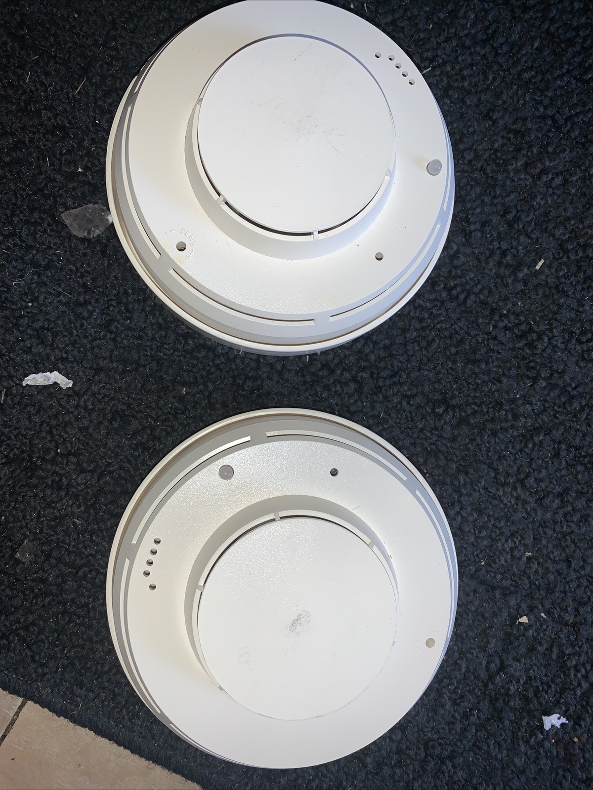(2) Siemens DI-AX3 ionisation Smoke detector in working condition