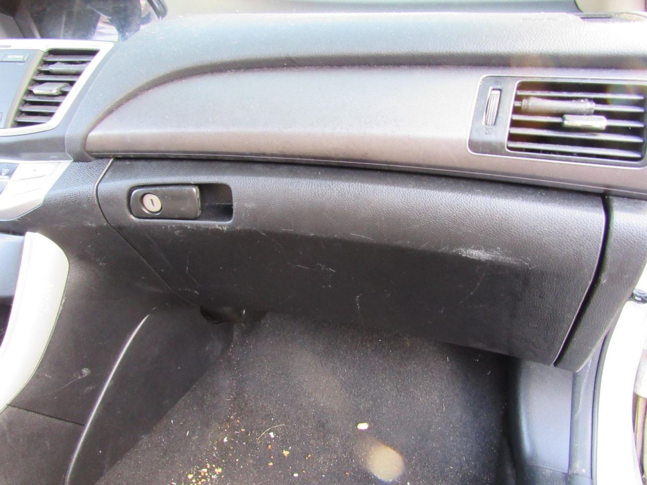 ACCORD    2015 Glove Box 1103028