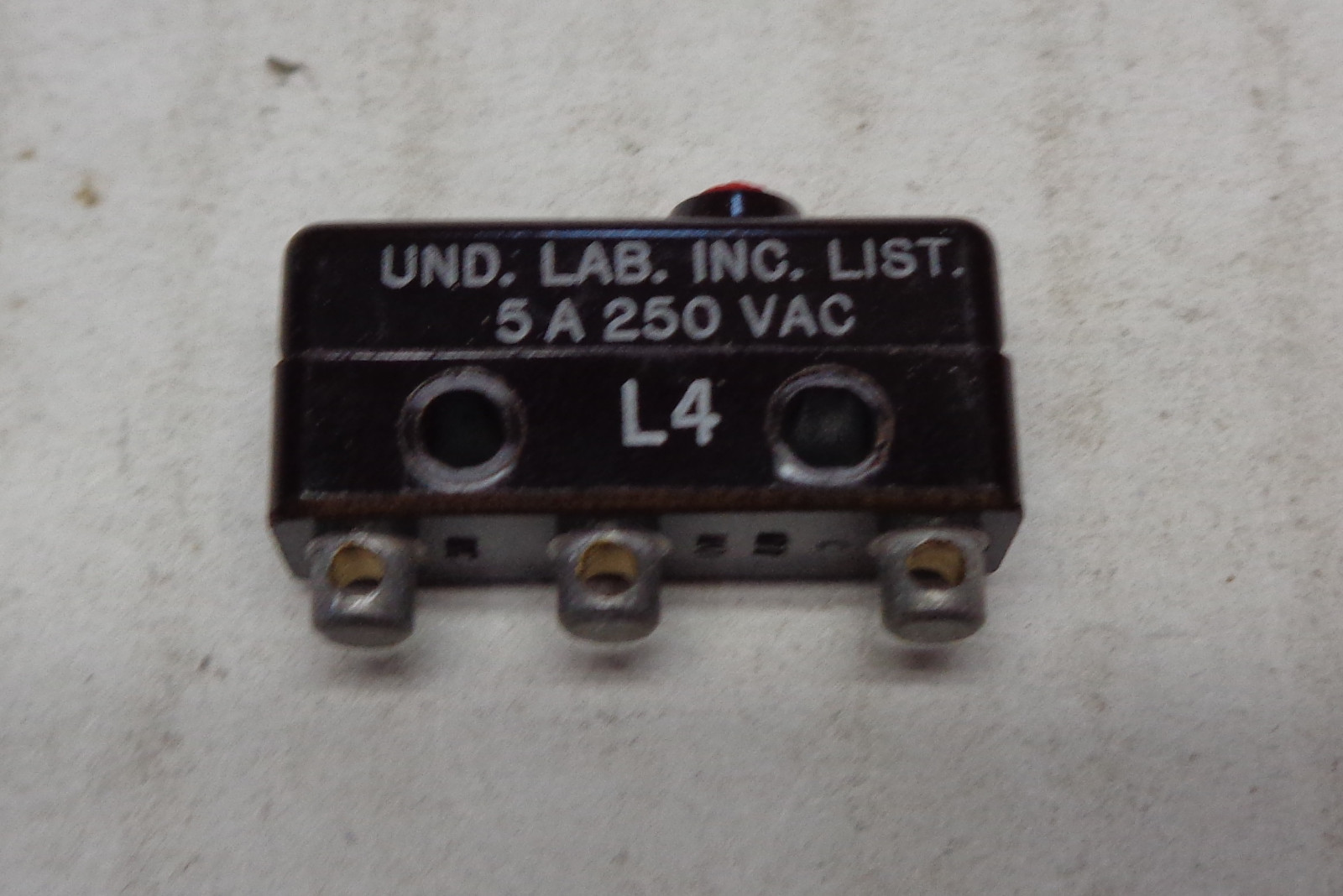 AIRCRAFT SENSITIVE MICRO SWITCH 11SM1 BY HONEYWELL NEW
