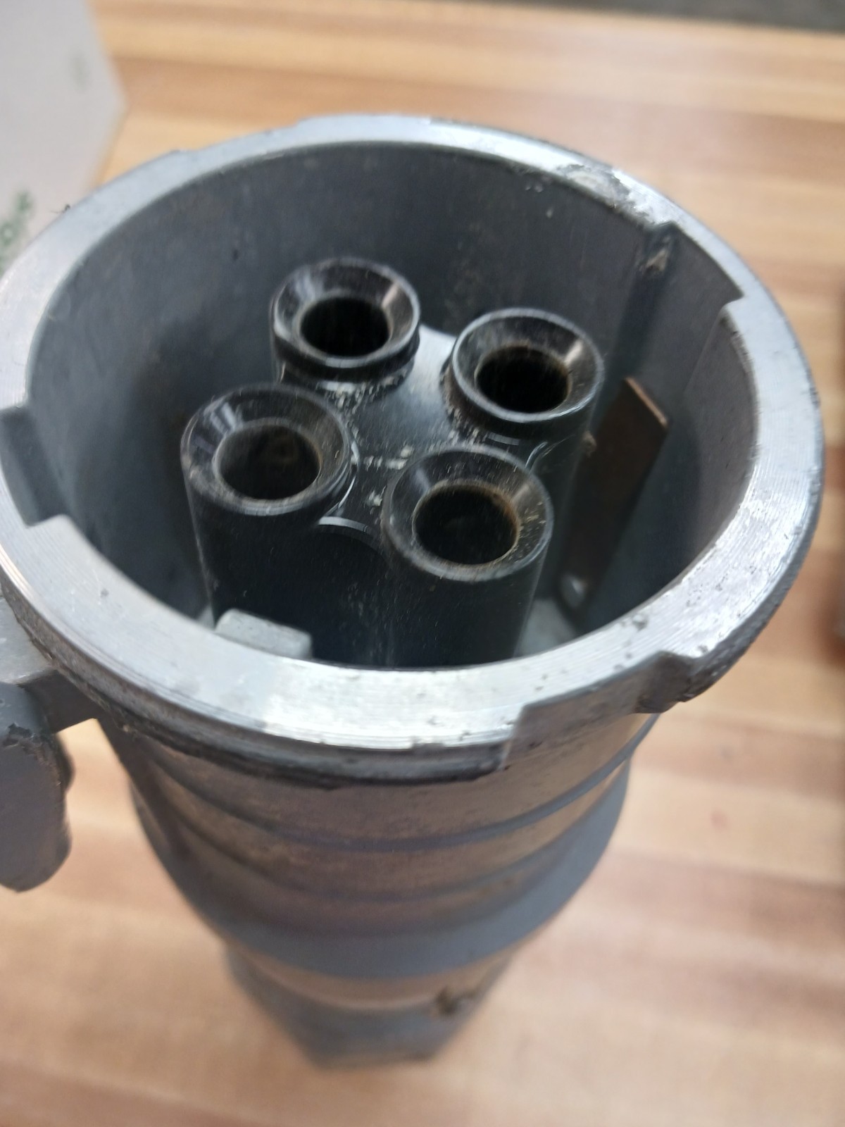 KILLARK VPR6465 EXPLOS PROOF FEMALE PLUG 60A 600V MAX 3W 4P. (E8)
