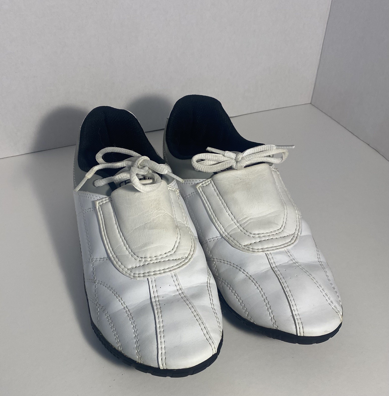 Century Lightfoot Martial Arts Shoes Karate Taekwondo White/Gray  Adult Sz 6.5