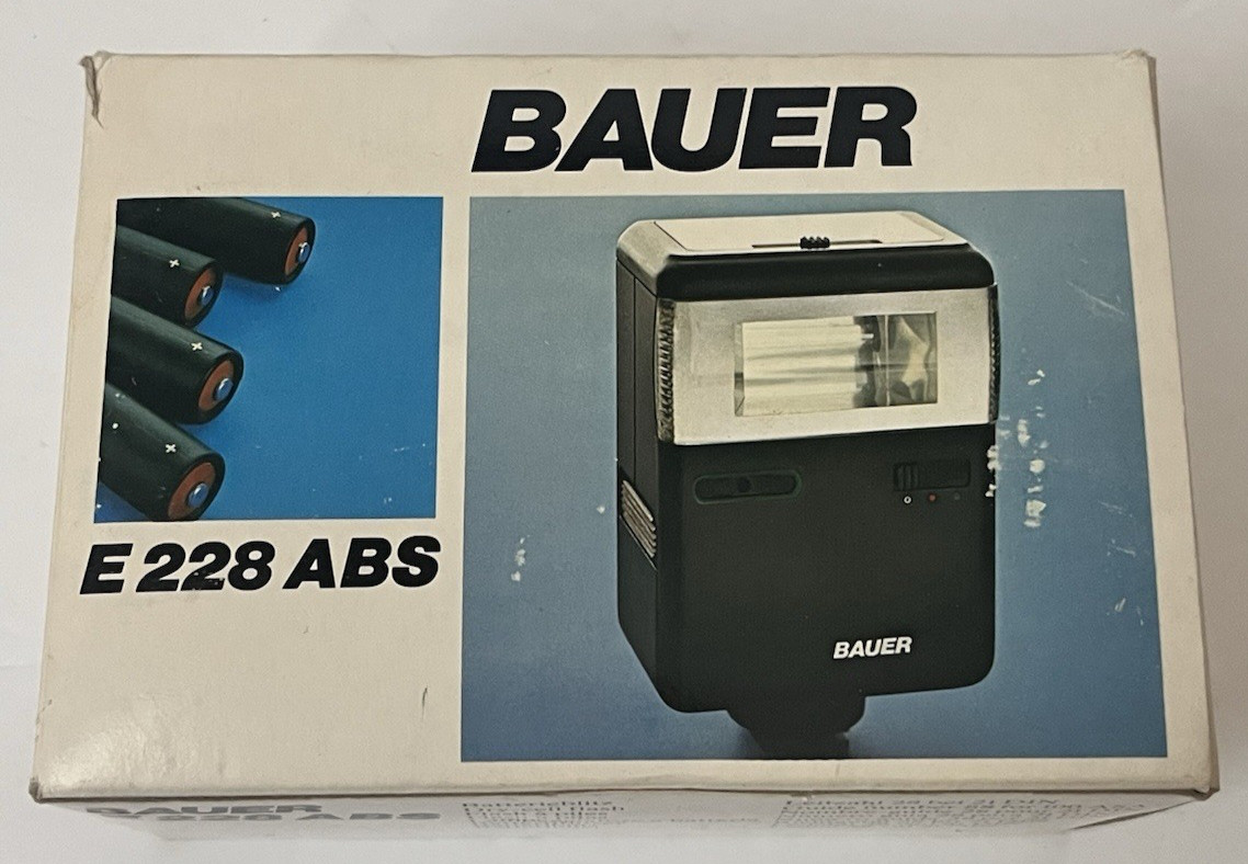 Bauer E 228 AB Dry-Cell Flash Center Contact