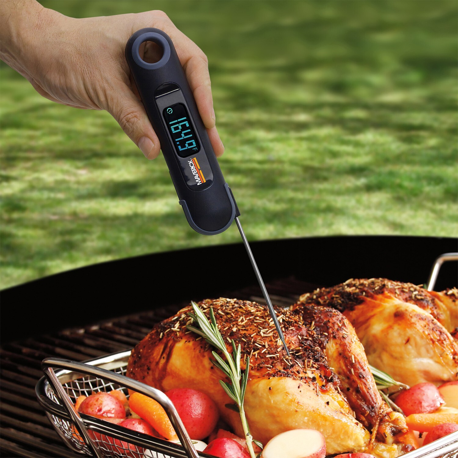 Maverick Instant Read Temp & Time Foldable Digital Thermometer PT-75 - NEW