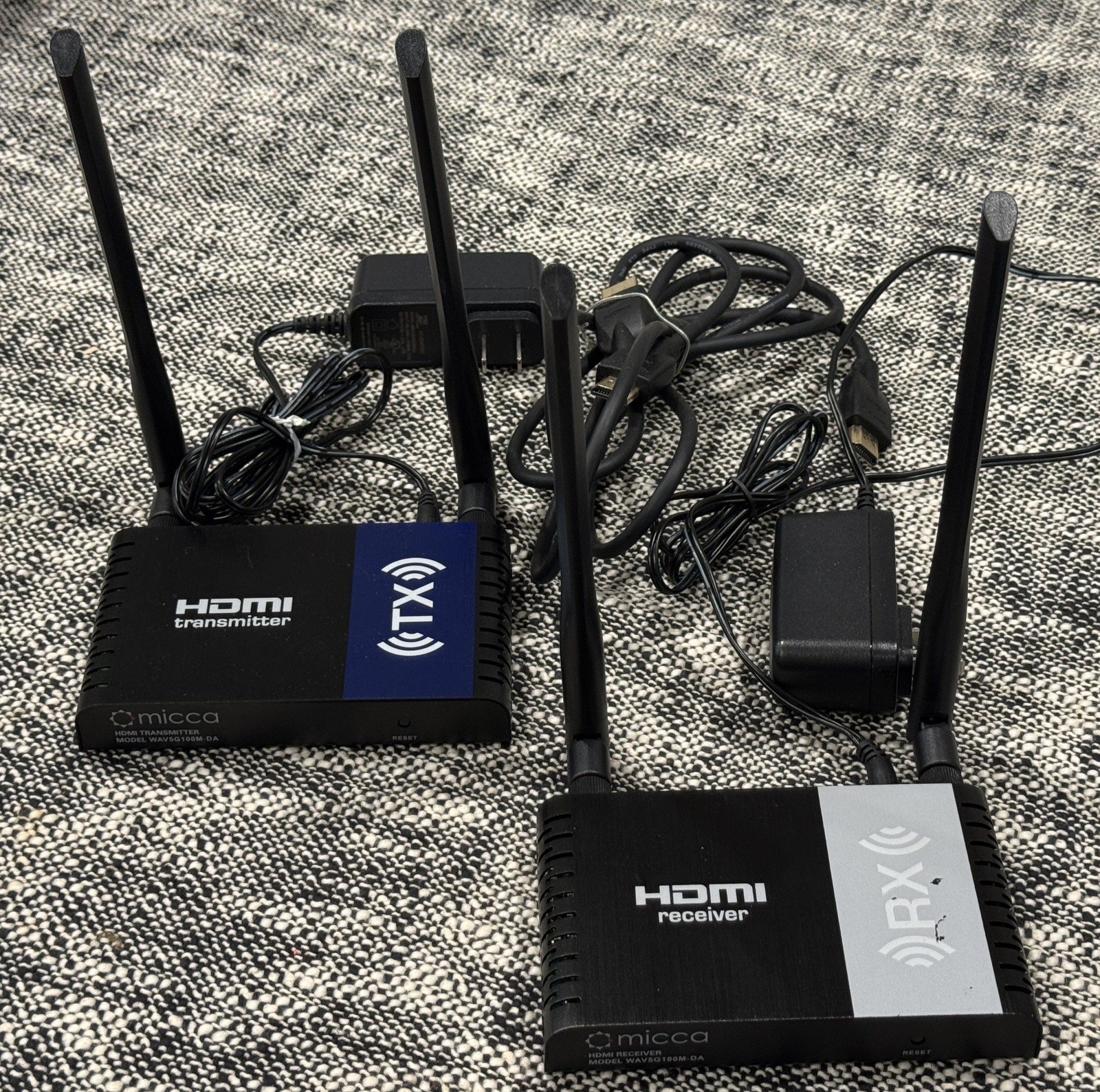 Micca Wireless HDMI Transmitter and Receiver Excellent Condition