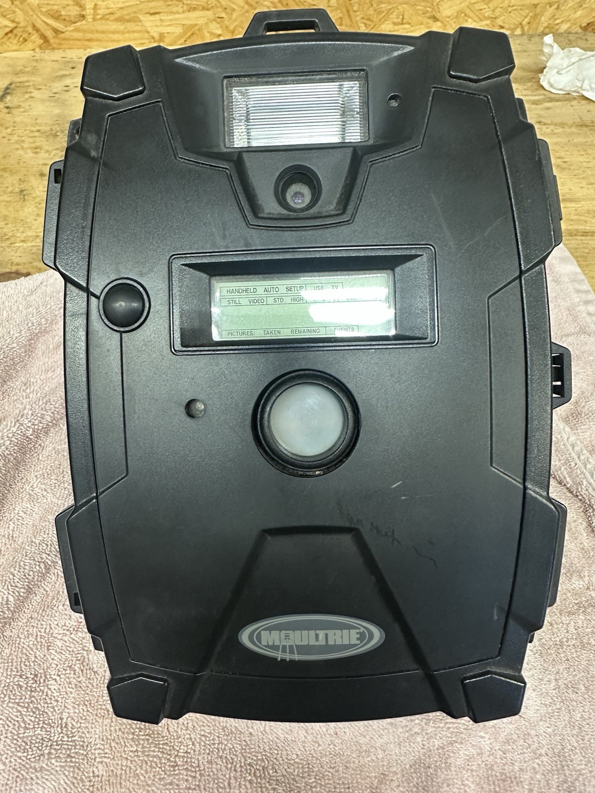 Moultrie Trail Camera MFH-DGW-2.1 VINTAGE SERIAL # GJ60722836