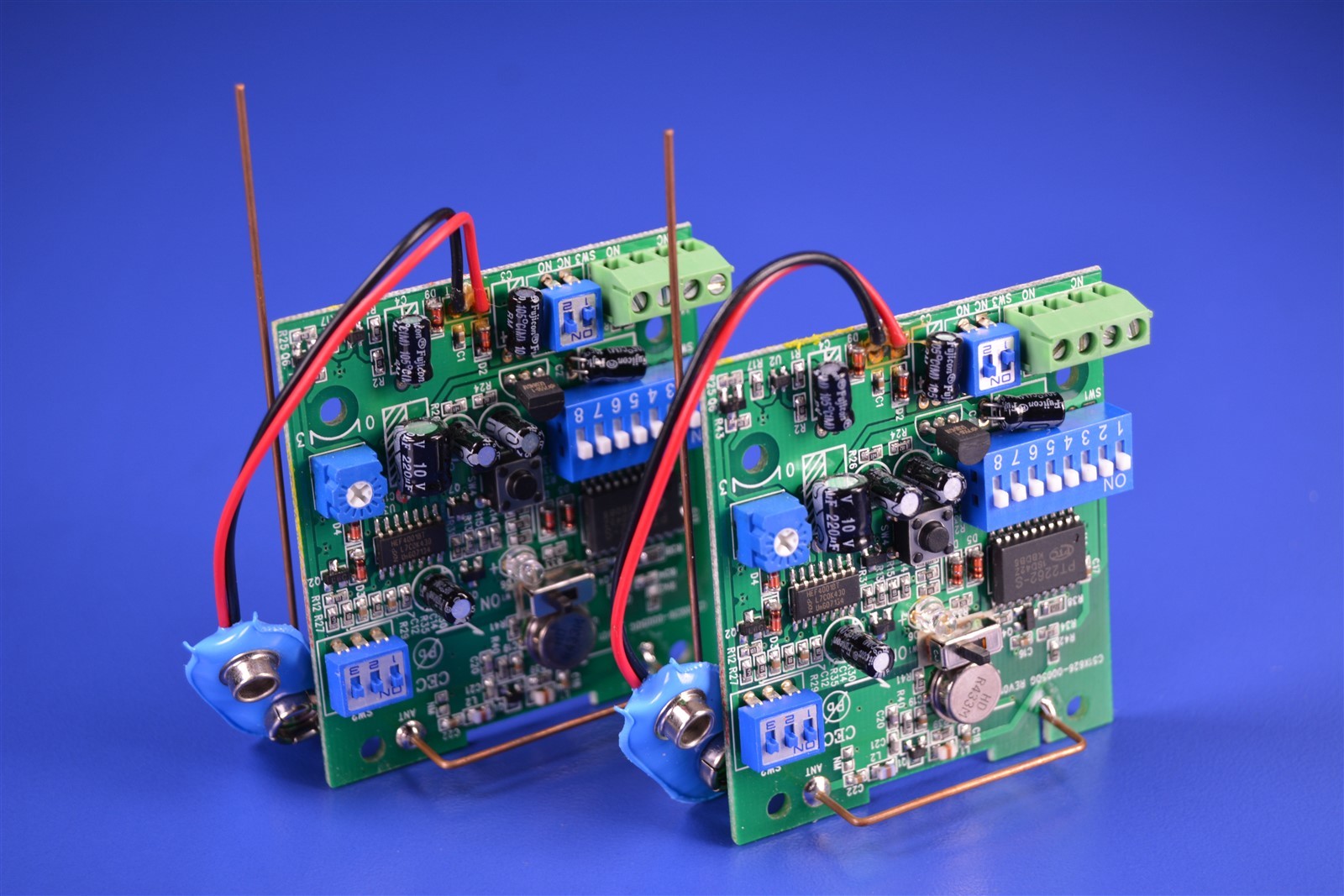 (2) 433 MHz Wireless Programmable Transceivers w/ PT2262-S Encoder