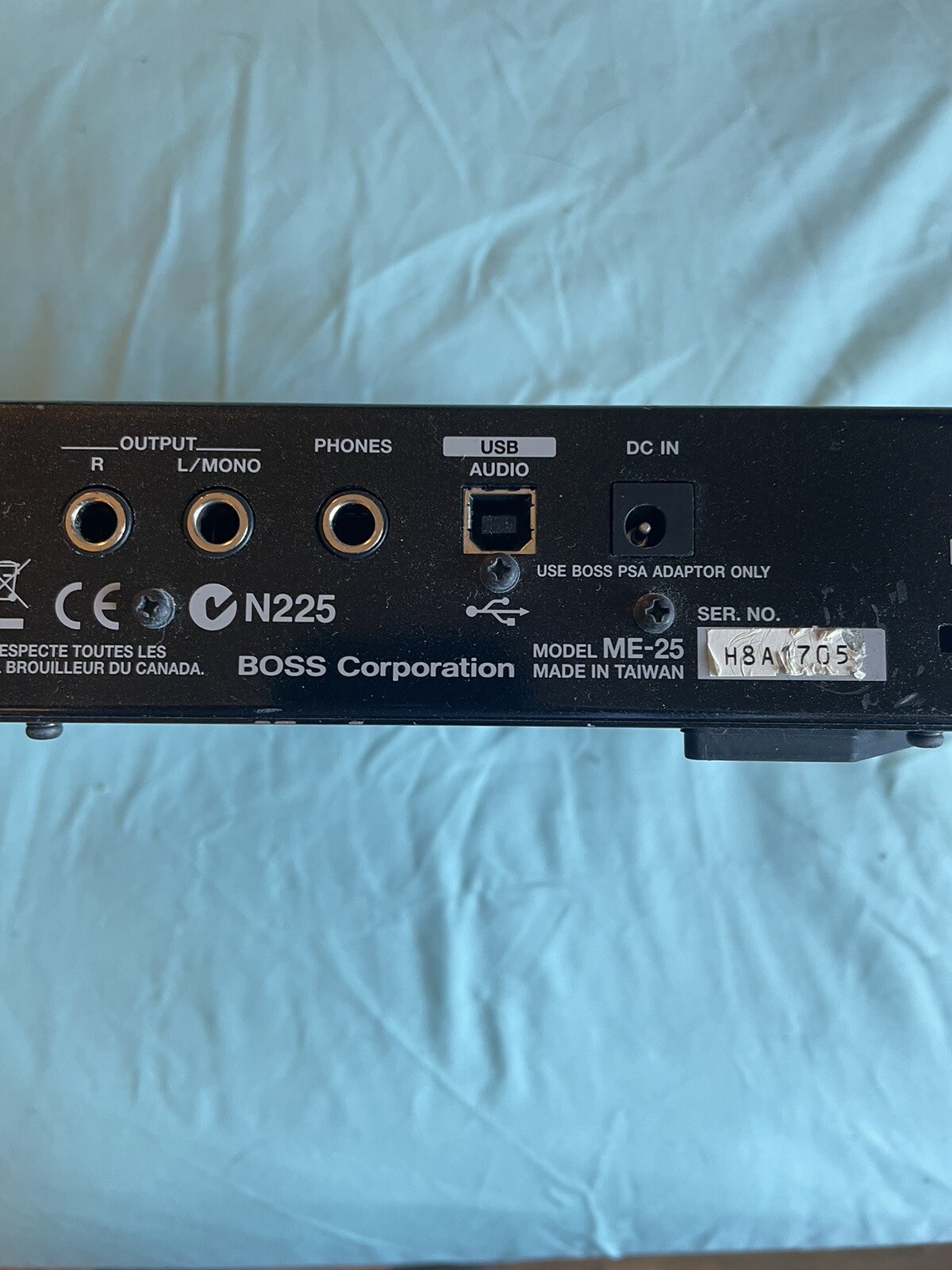boss me-25 guitar multi-effects pedal