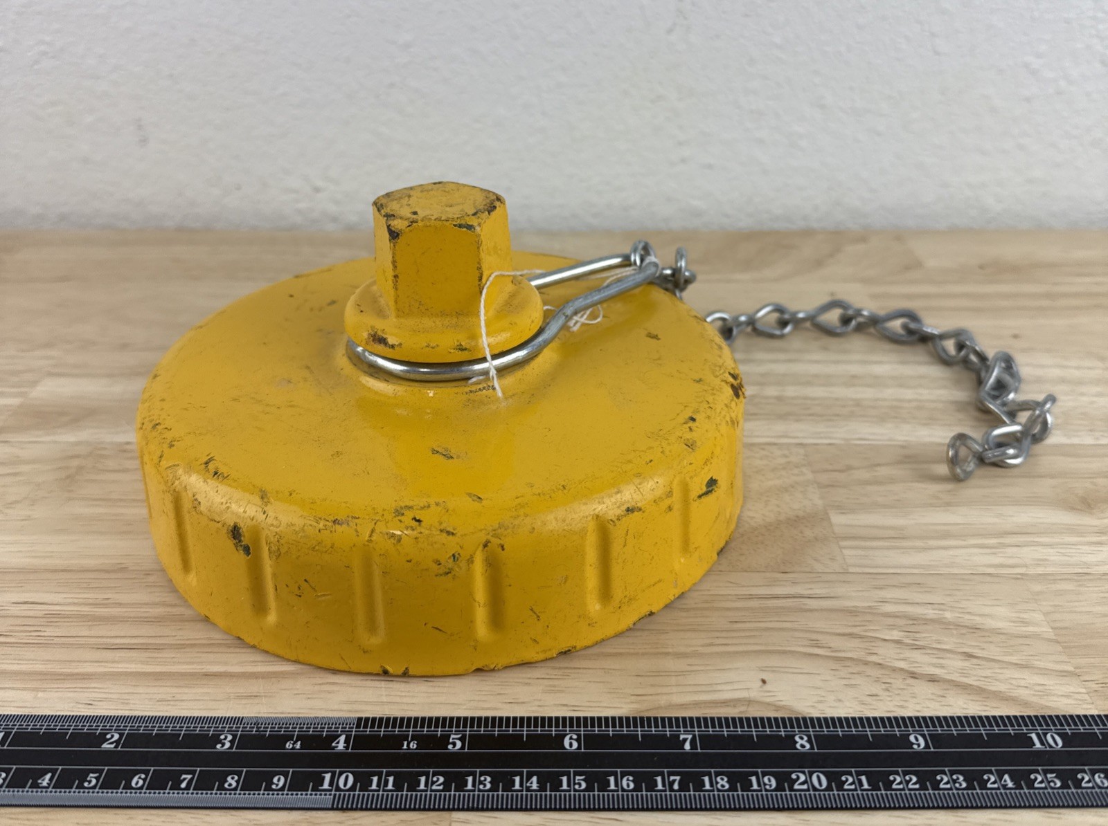 Fire Hydrant Cap With Chain Yellow Color Cast Iron