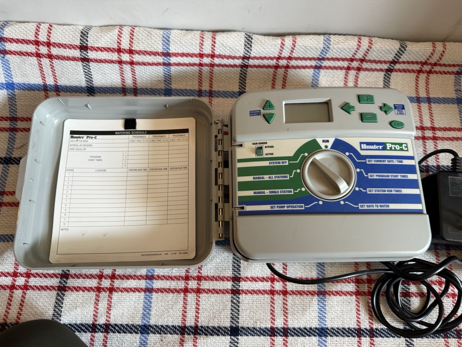 Hunter Pro-C Irrigation Sprinkler Controller PC-300i