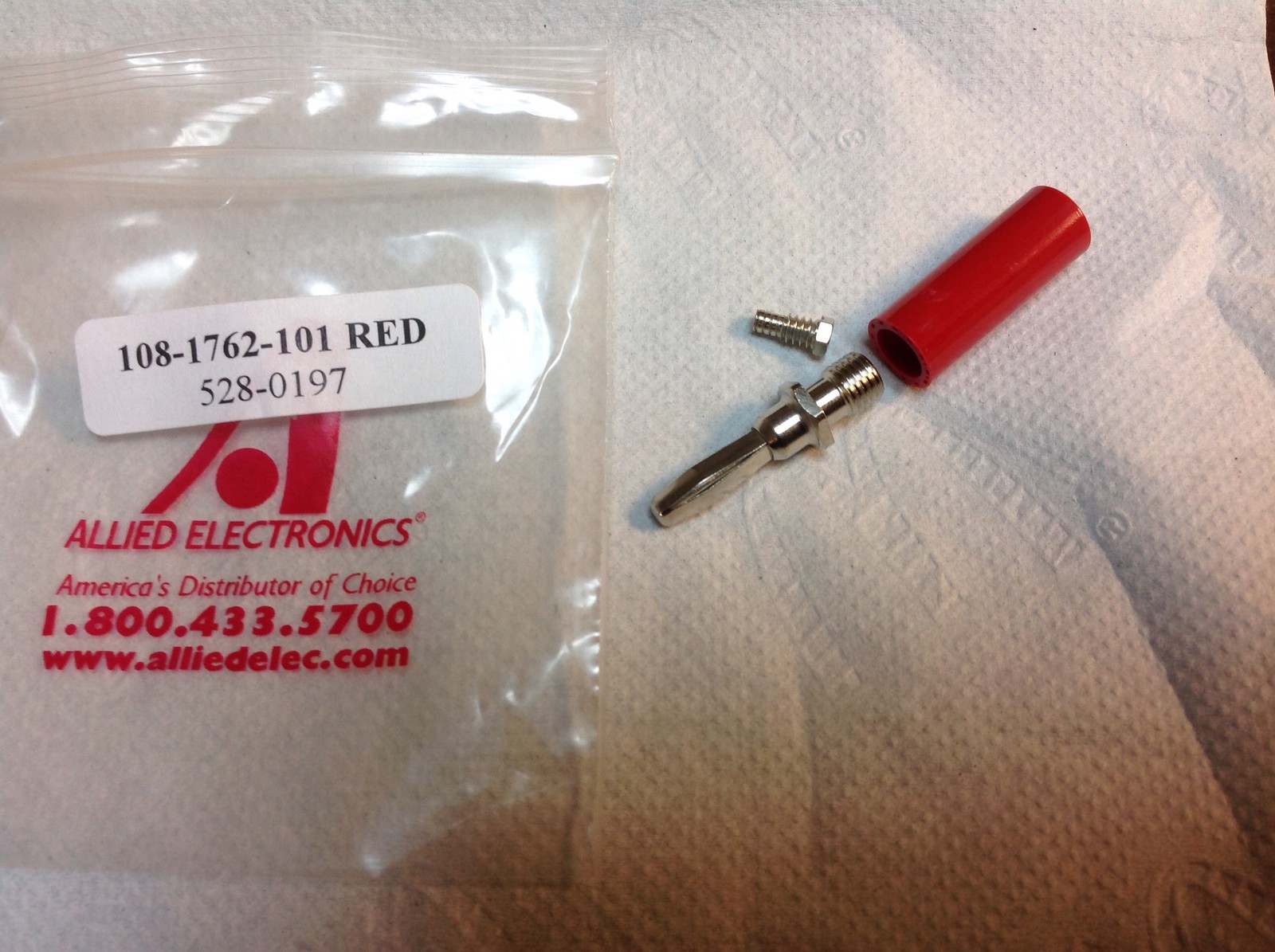 Allied Electronics 108-1762-101 Banana Plug 15A RED