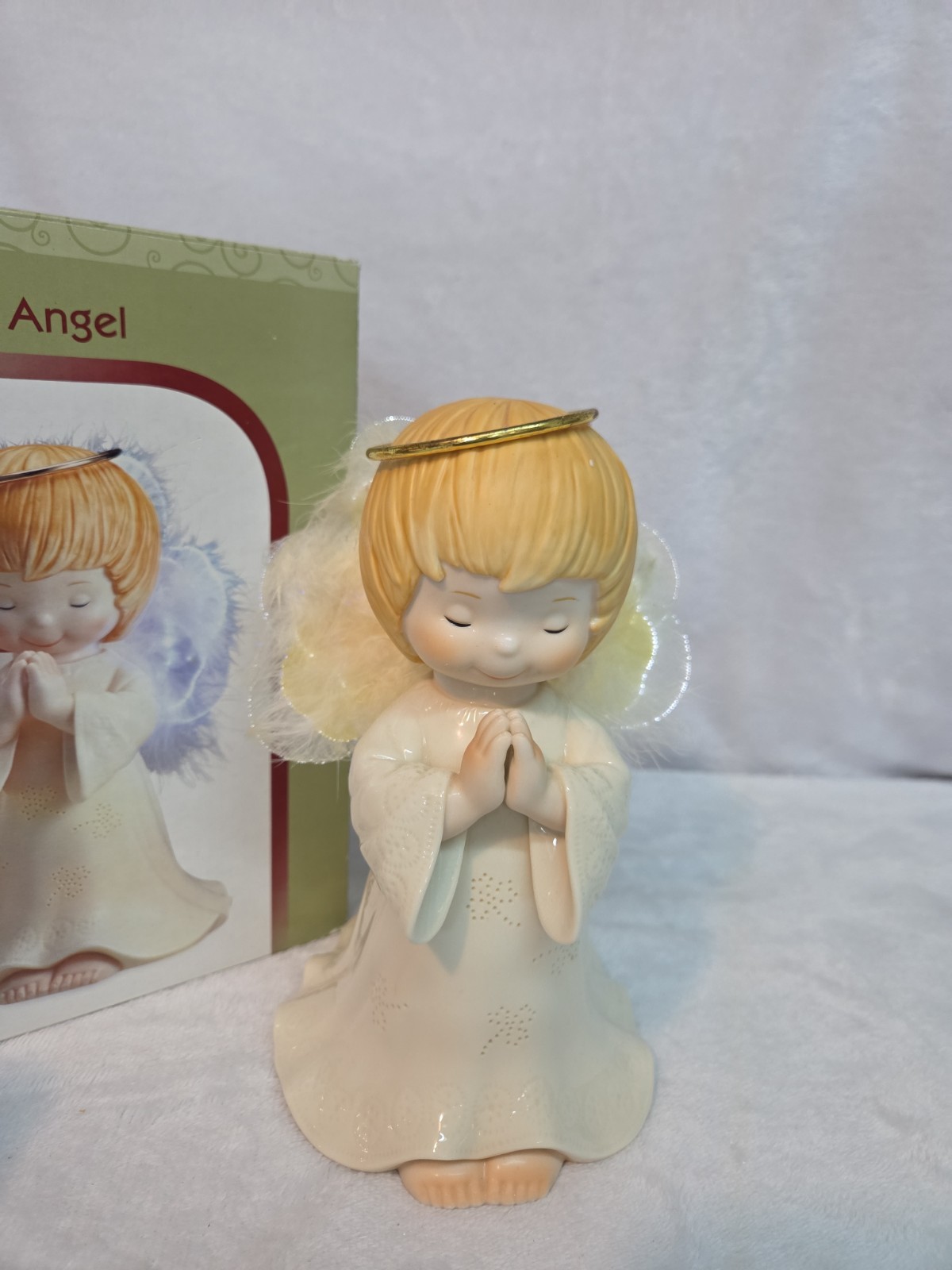 Adorable Fiber-Optic Porcelain Praying Angel Lighted Figurine 8.25" Tall 5" Wide