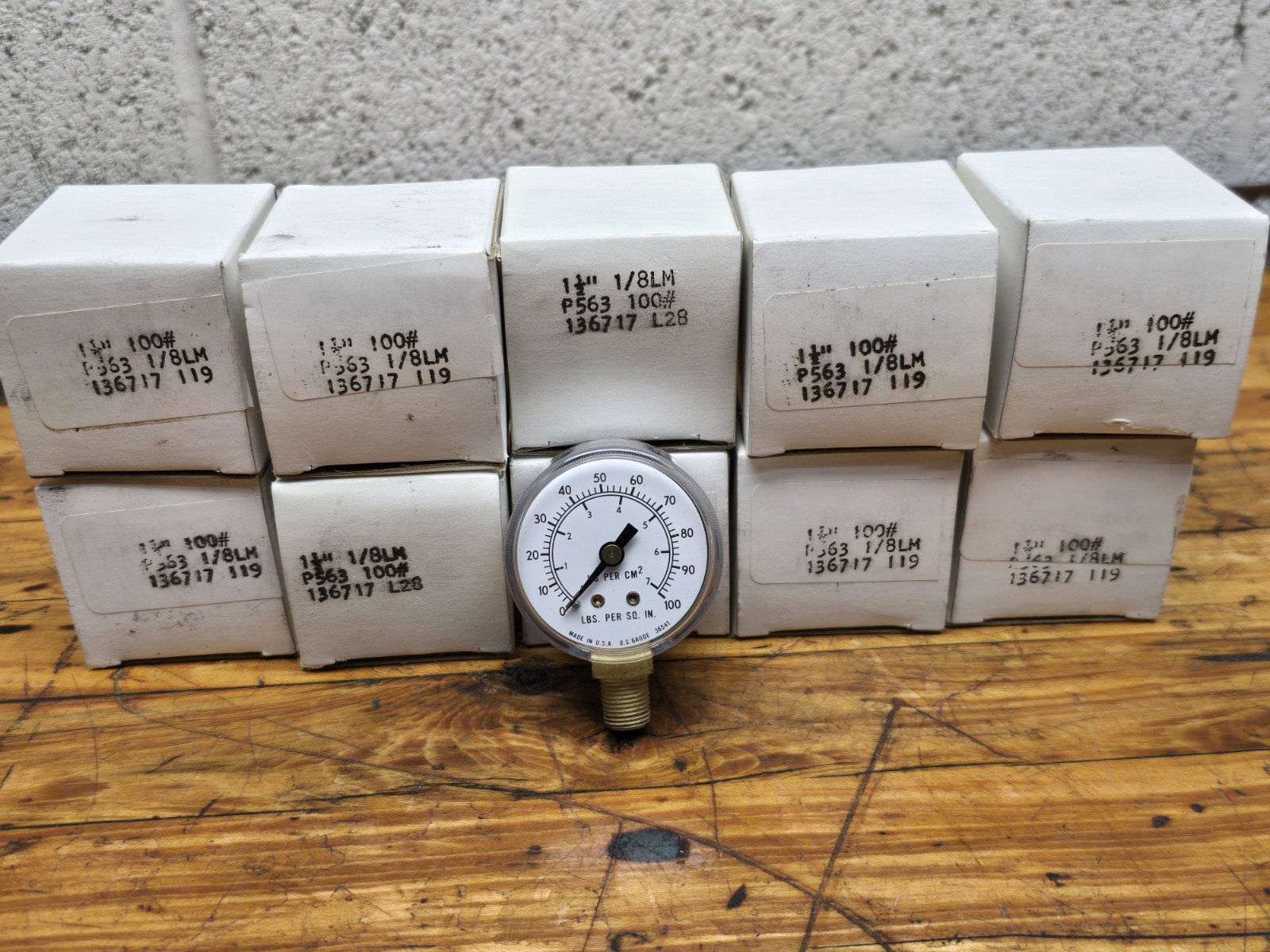 Lot Of 10 US GAUGE 100psi Pressure Gauges 1-1/2" Lower Mount NEW Made In USA