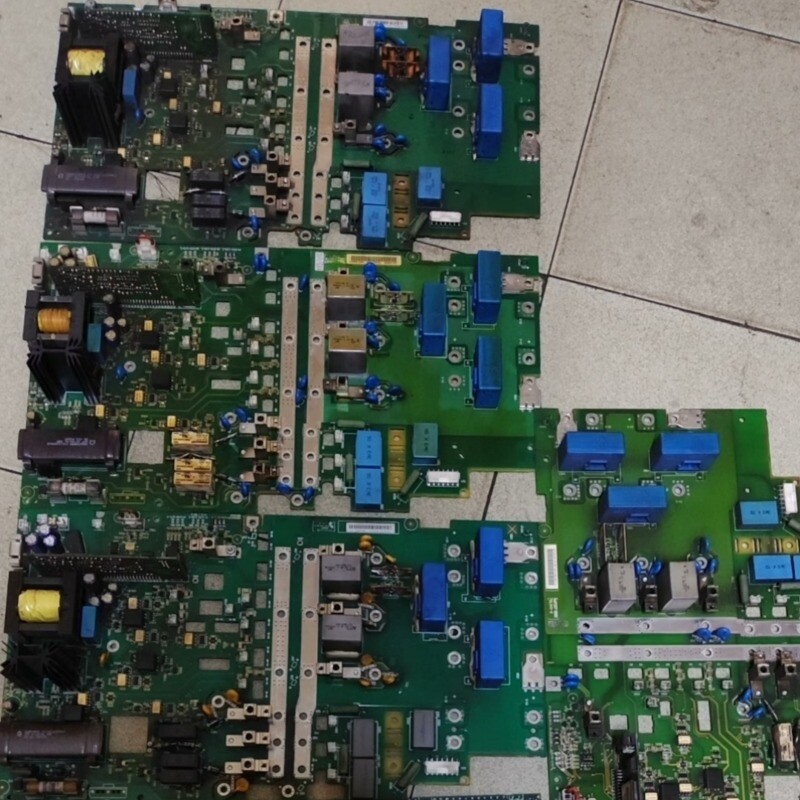 used 1PC ABB RINT-5514C ACS800 RINT5514C Conducteur Board functions well