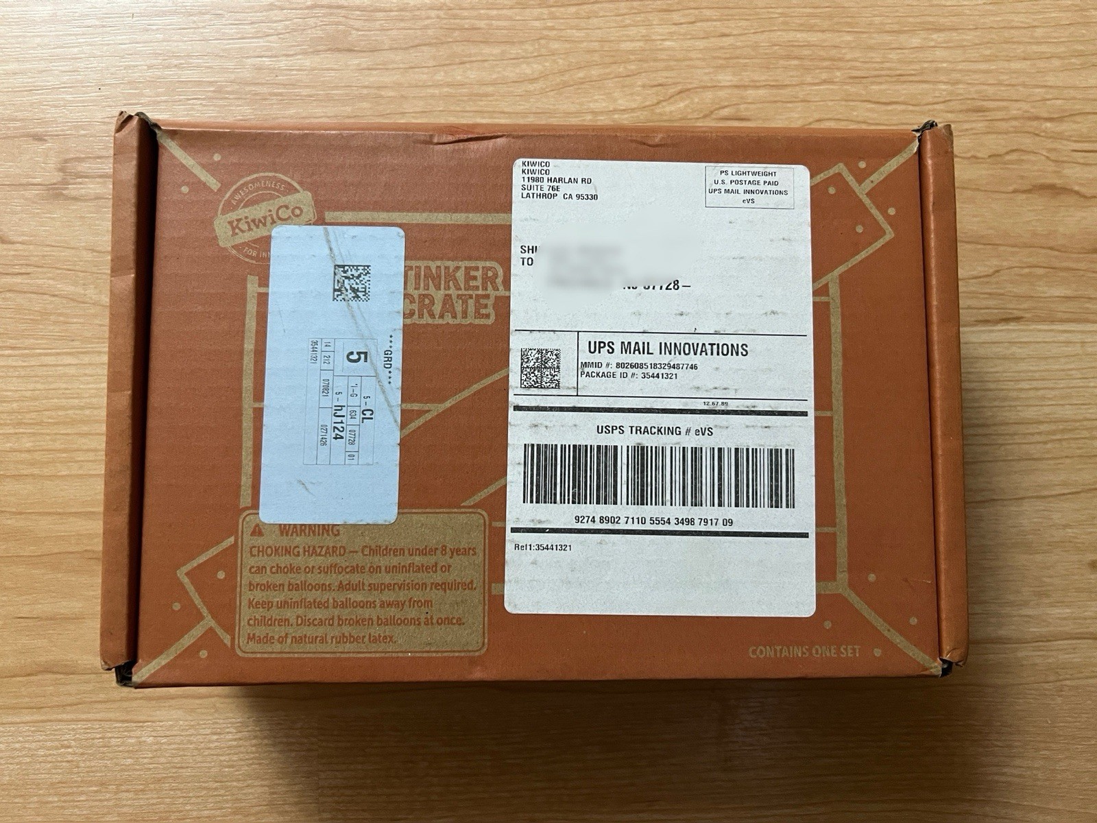 KiwiCo Tinker Crate Vacuum Chamber STEM Kit New Sealed - box has light damage