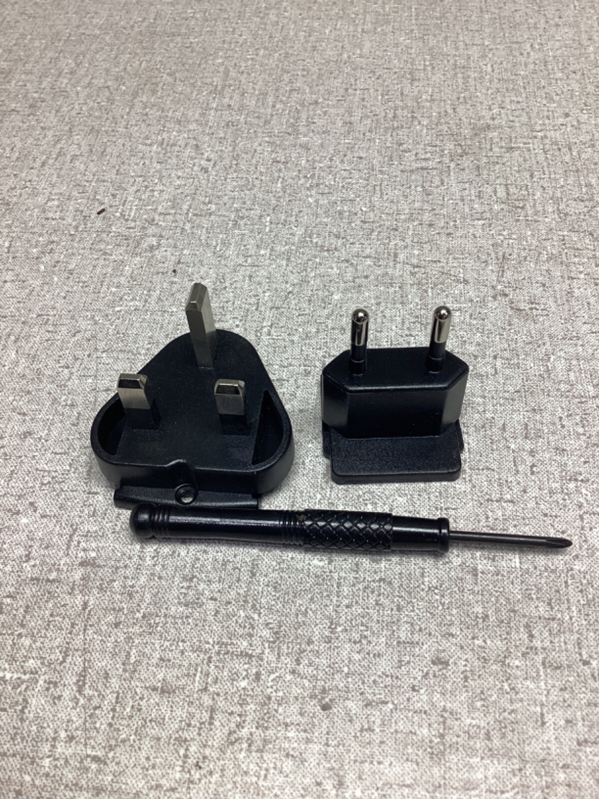 APX Technologies Inc. SA071113 Adaptable Power Supply #108PT85FML