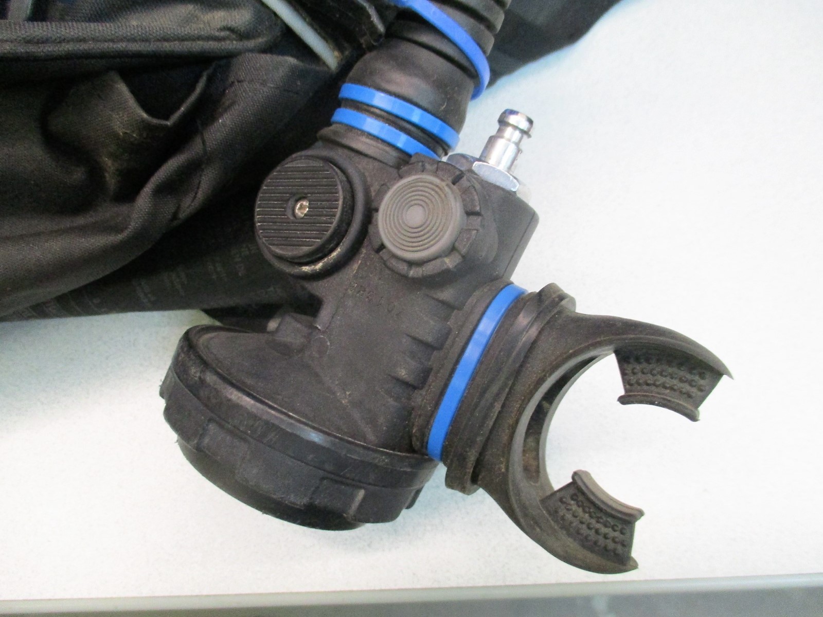 Beuchat Masterlift Equalizer Size M Buoyancy Compensator