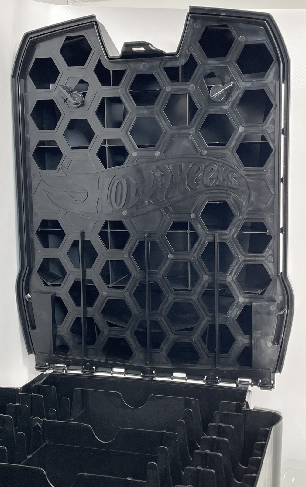 Hot Wheels 100 Car Rolling Carry Case with Extendable handle Made in USA