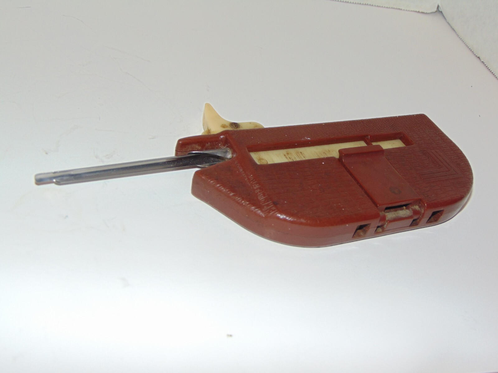 Laredo Tobacco Filter Cigarette Maker Brown & Williamson