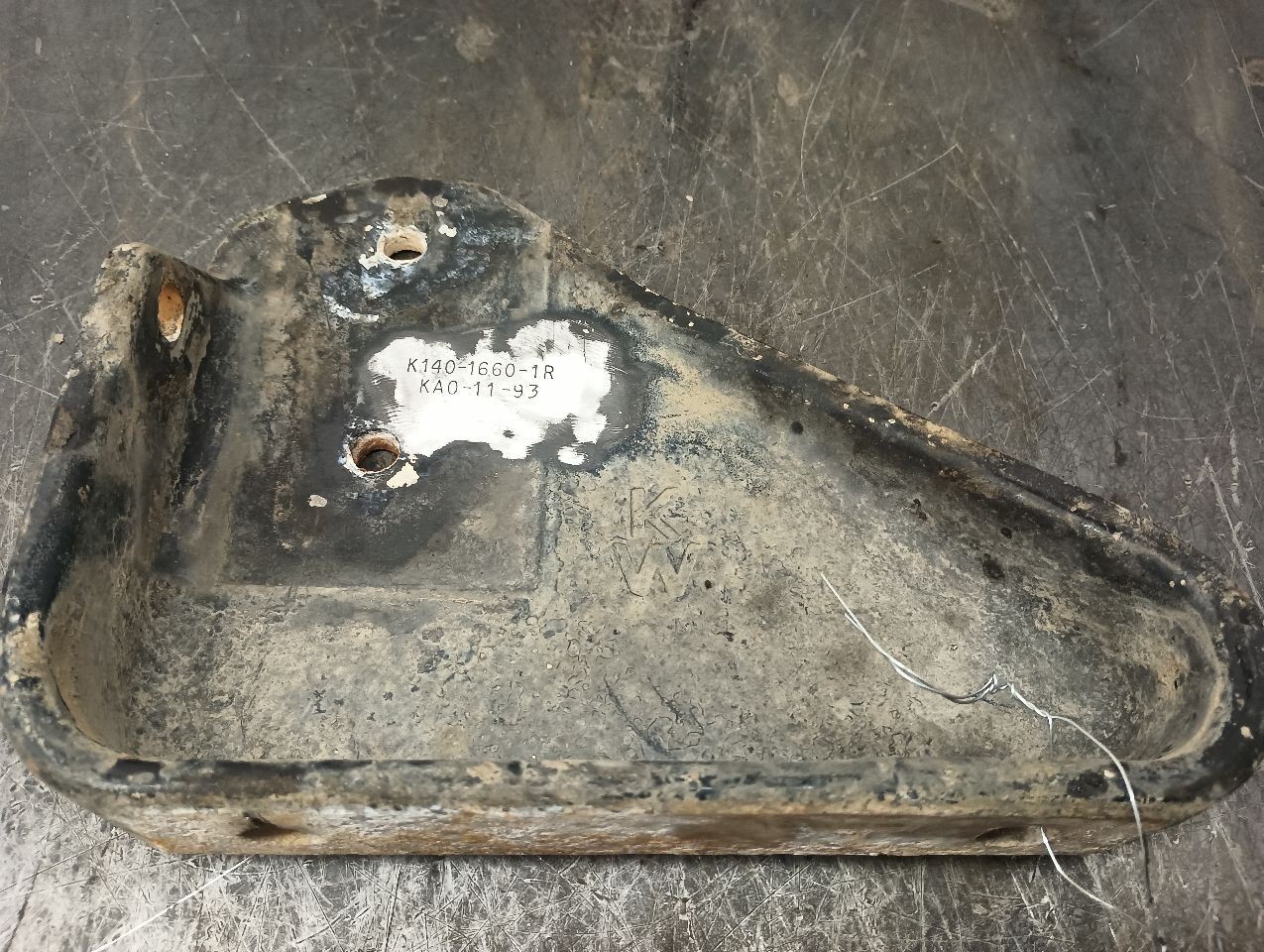 K140-1660-1R Kenworth Crossmember K140-1660-1R  (11824024