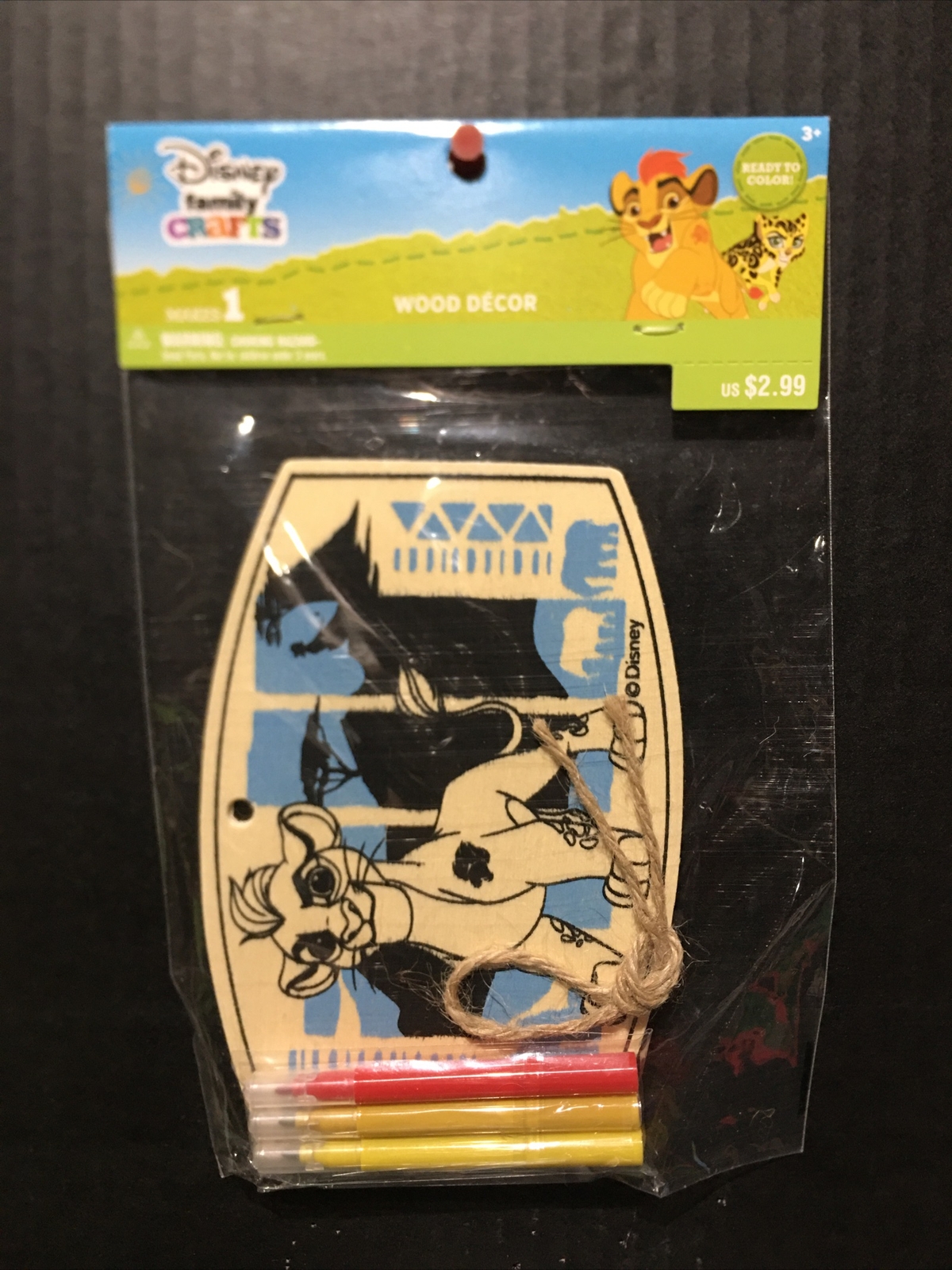 Disney Family Crafts Wood Decor Lion King Lion Guard Age 3+  New