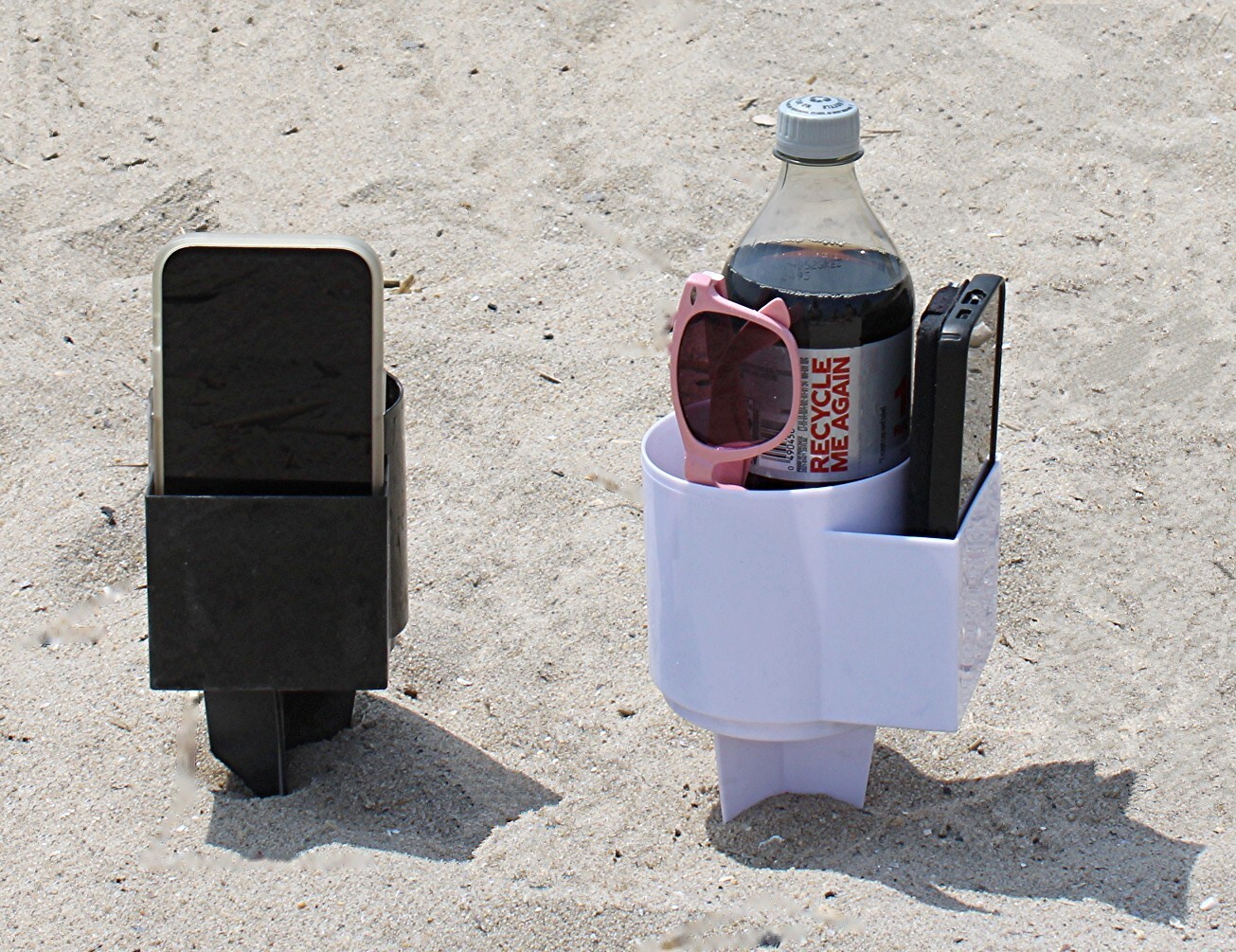 2 Sand Beach Cup Holder with Pocket - Multifunctional Spike Design for Beverage