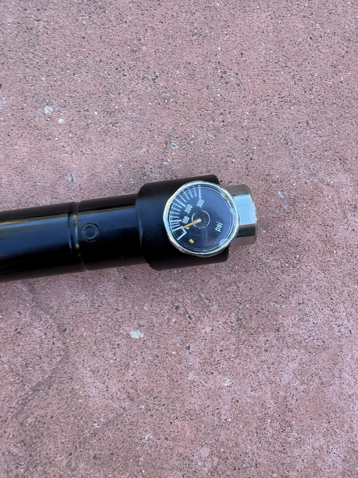 Bob Long Victory Pressure Tester
