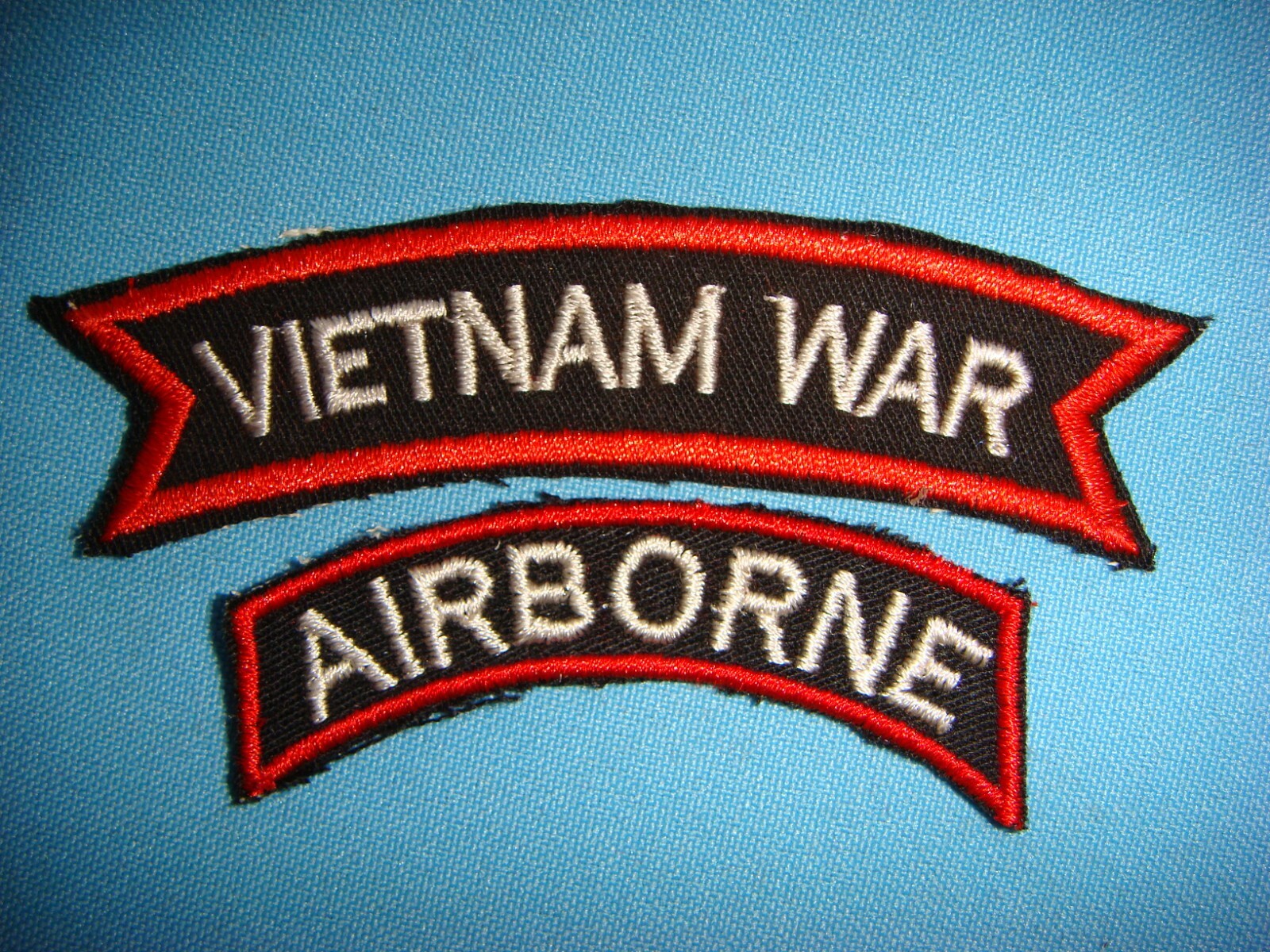 VIETNAM WAR GROUP OF" AIRBORNE "  TAB PATCHES