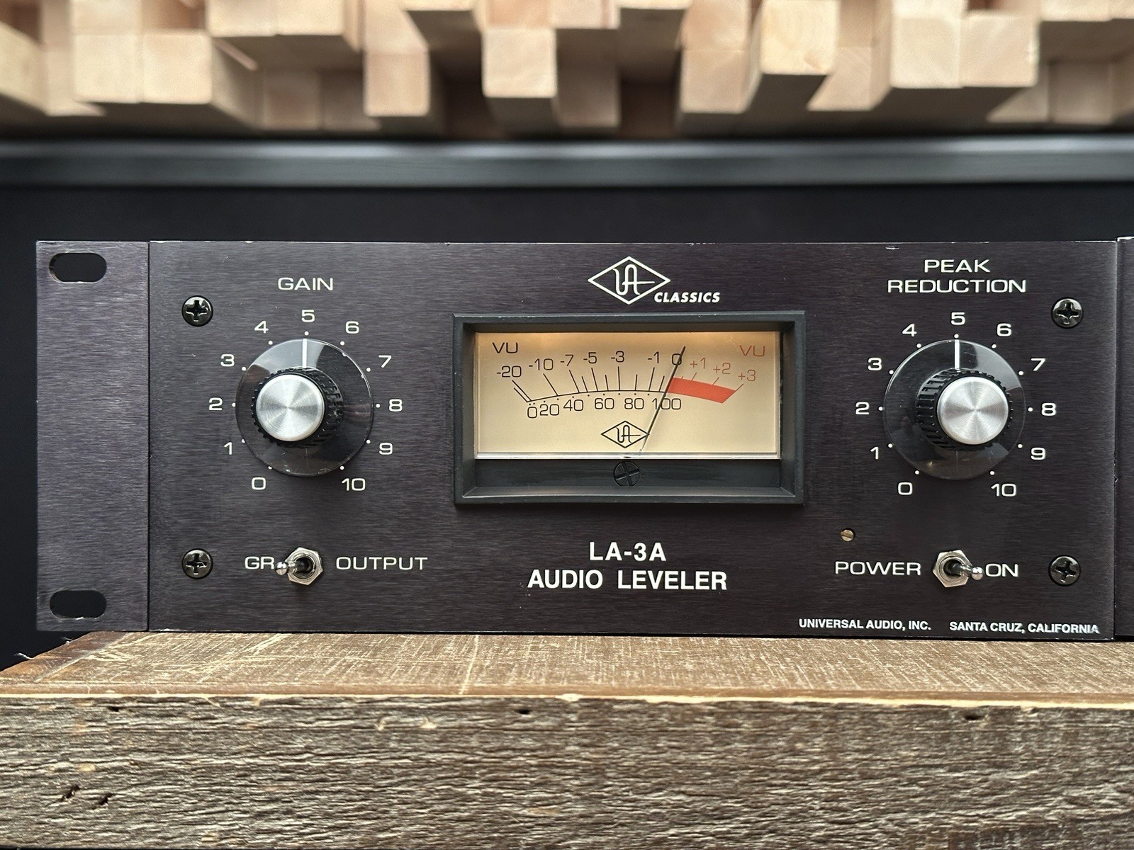 Universal Audio LA-3A Opto Compressor Sequential Stereo Pair. Urei LA 3A LA3A