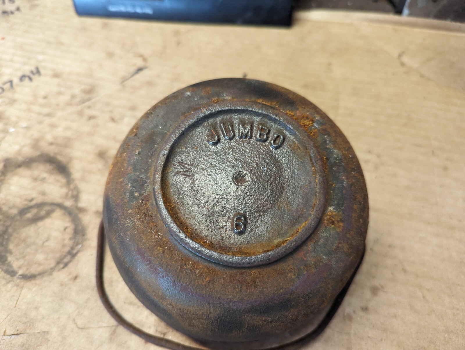 Cast Iron No.6 Blacksmith Melting Pot - Used