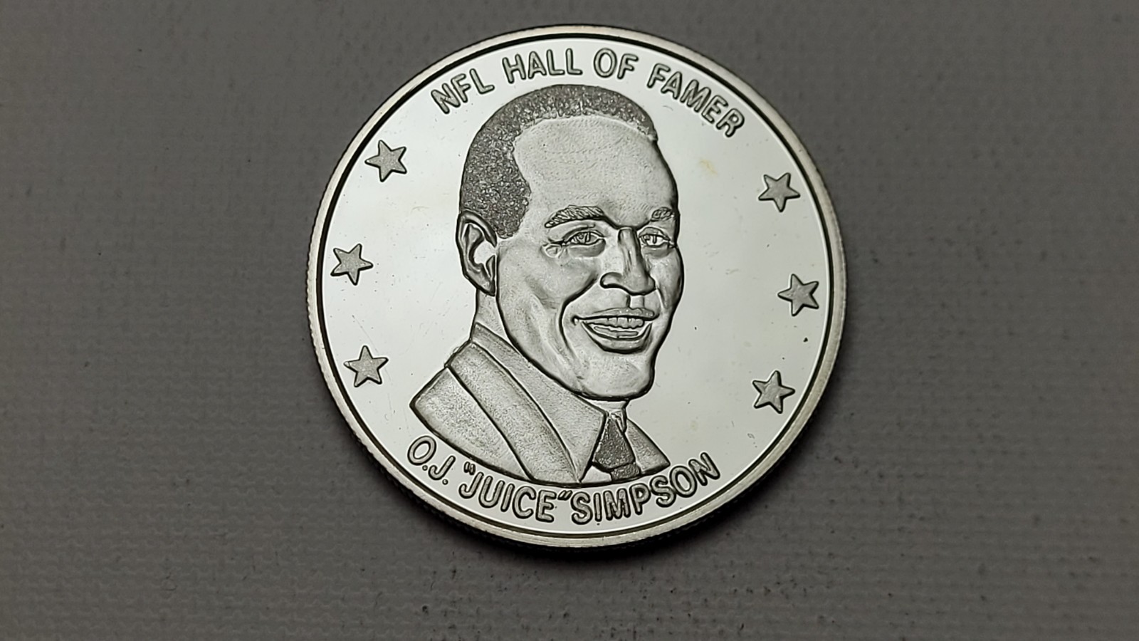 Vintage O. J. "JUICE" Simpson NFL Hall Of Famer 1 Ounce .999 Silver Round