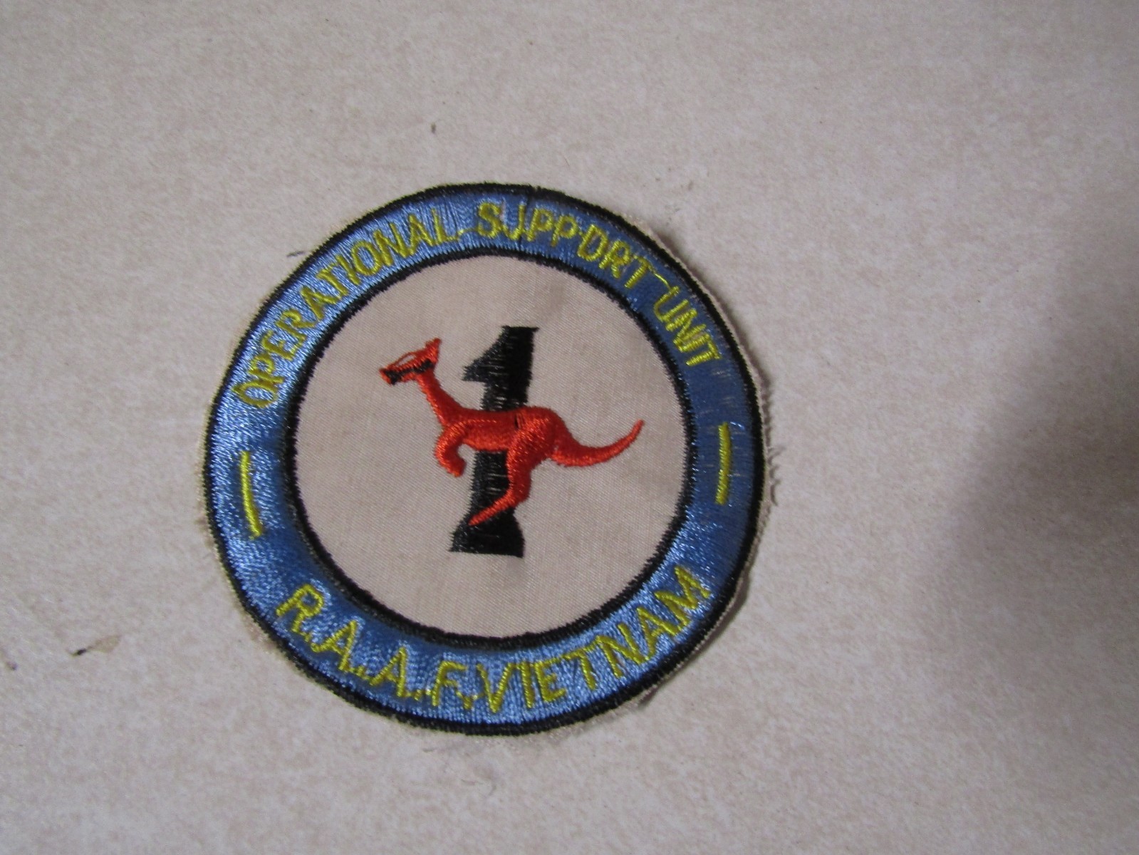 MILITARY PATCH OLD VIETNAM ERA ROYAL AUSTRALIAN AIR FORCE OPERATIONAL SUPPORT UN