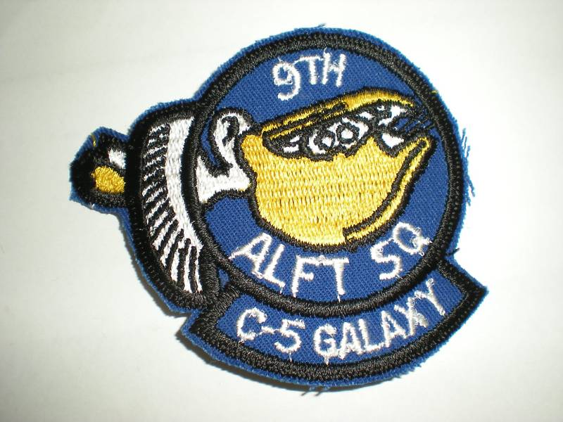 USAF 9TH AIRLIFT SQUADRON PATCH -COLOR