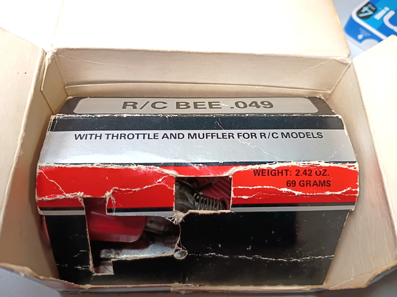 Vtg COX R/C BEE .049 Model Airplane Engine w/Muffler Tools Box Good Compression!