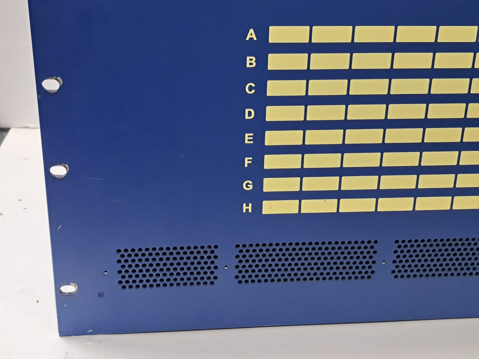 Midas DL351 Modular Stage Box with 8 DL441 Mic Line Input Card 64 Inputs