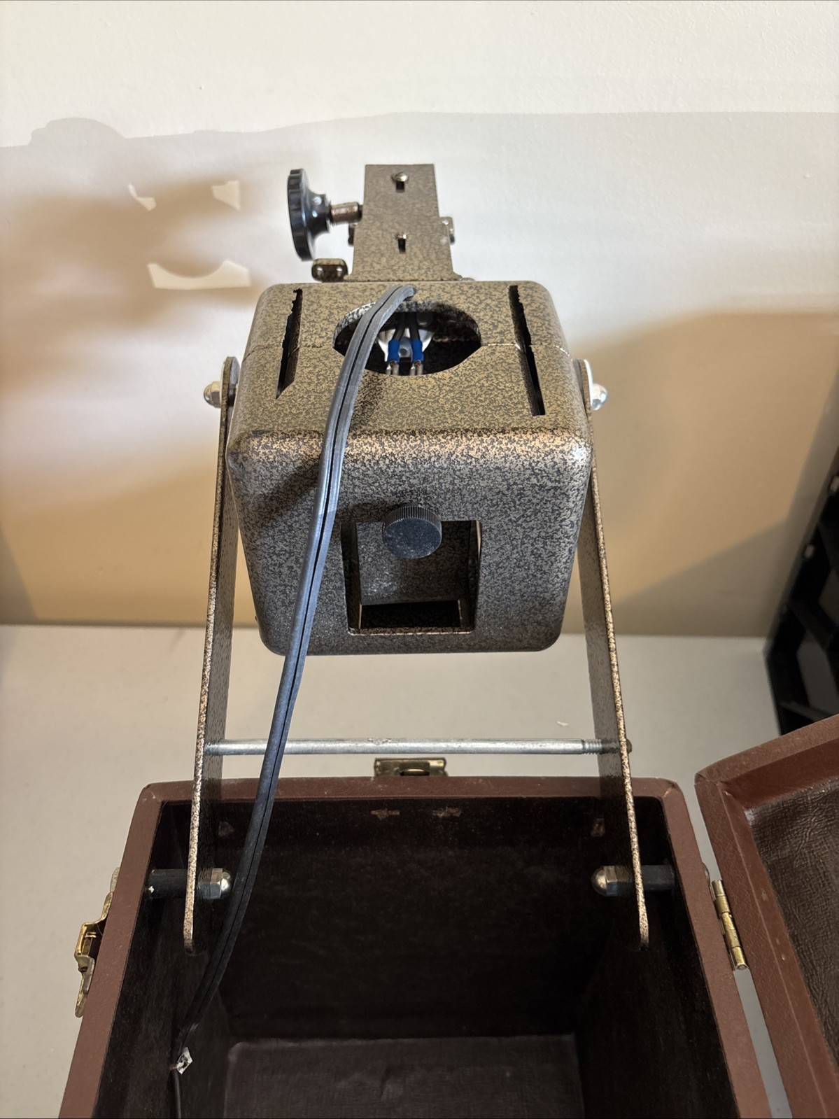 ANTIQUE / VINTAGE BIOSCOPE 500 SERIES MICROPROJECTOR