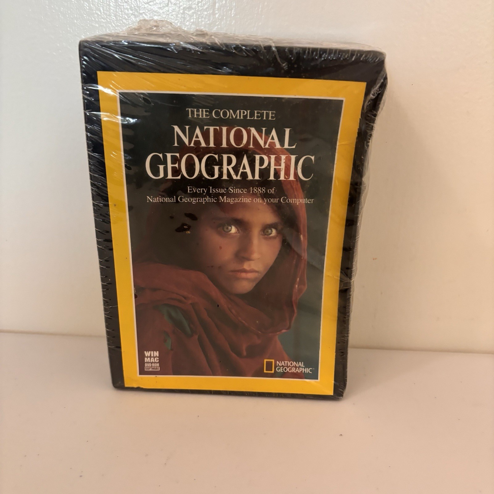 The Complete National Geographic (DVD-ROM Win Mac) SEALED - Box Damage