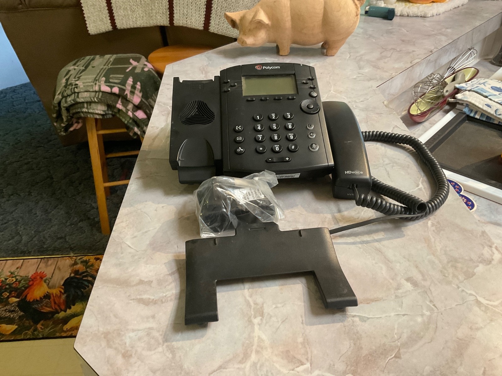 Polycom - Model VVX 301 Voice over internet provider or VOIP phone