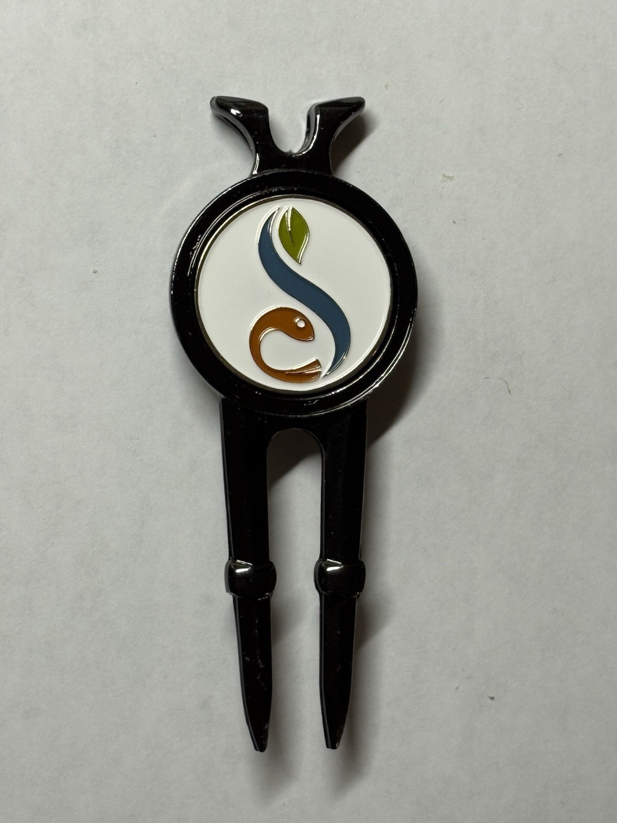 Streamsong Golf Resort Divot Tool & 1" Coin Golf Marker - Bowling Green, Florida