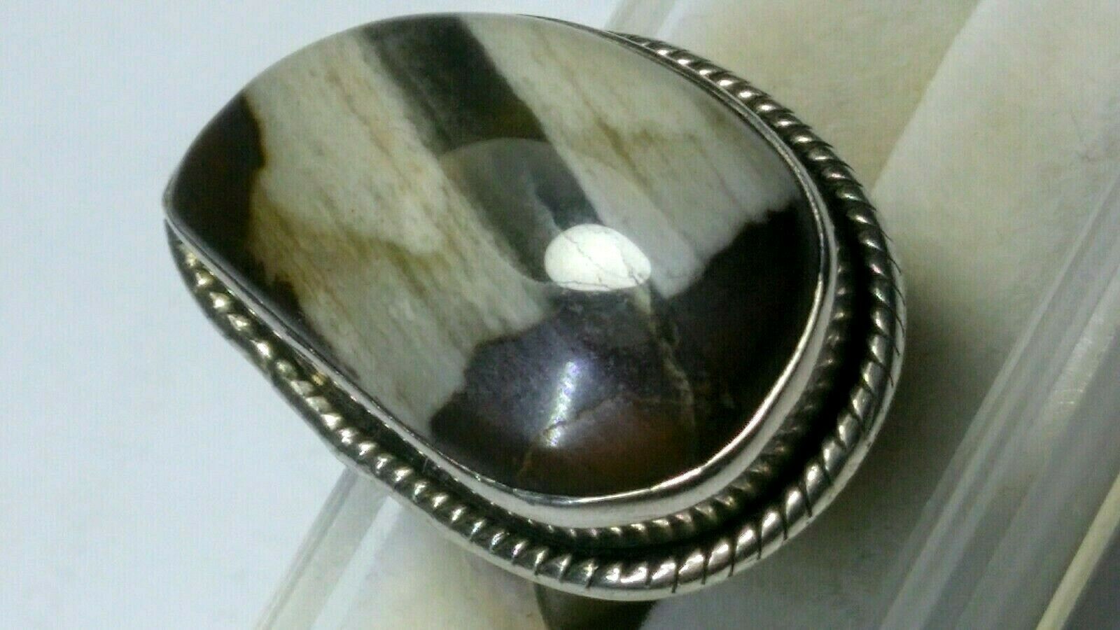 FETCHING UNTREATED NATURAL AGATE IN STERLING SILVER.925 RING SIZE 9.5-9.75!