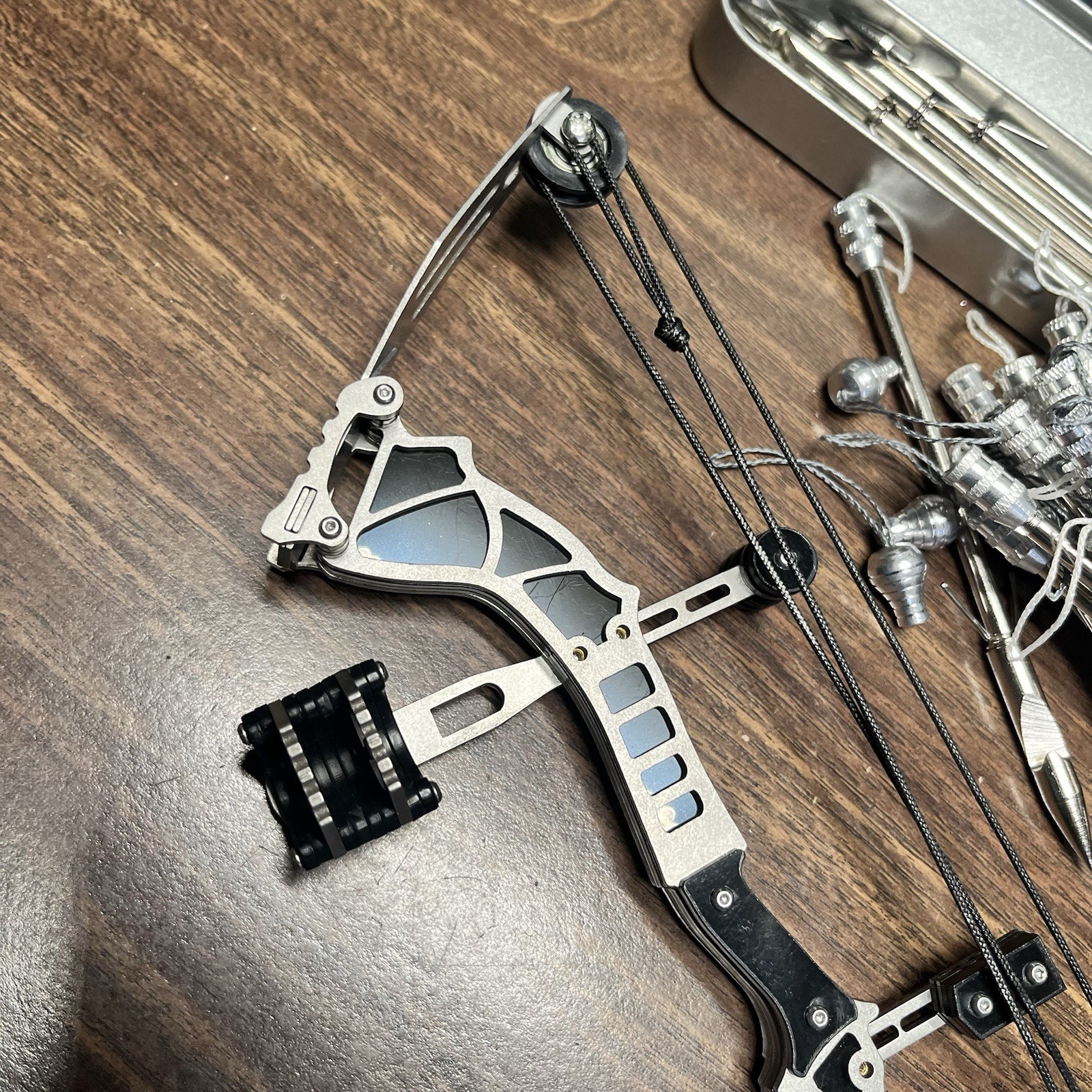 Mini 9” Compound Bow & Fishing Arrows Stainless Steel Small Hand Compound Bow.