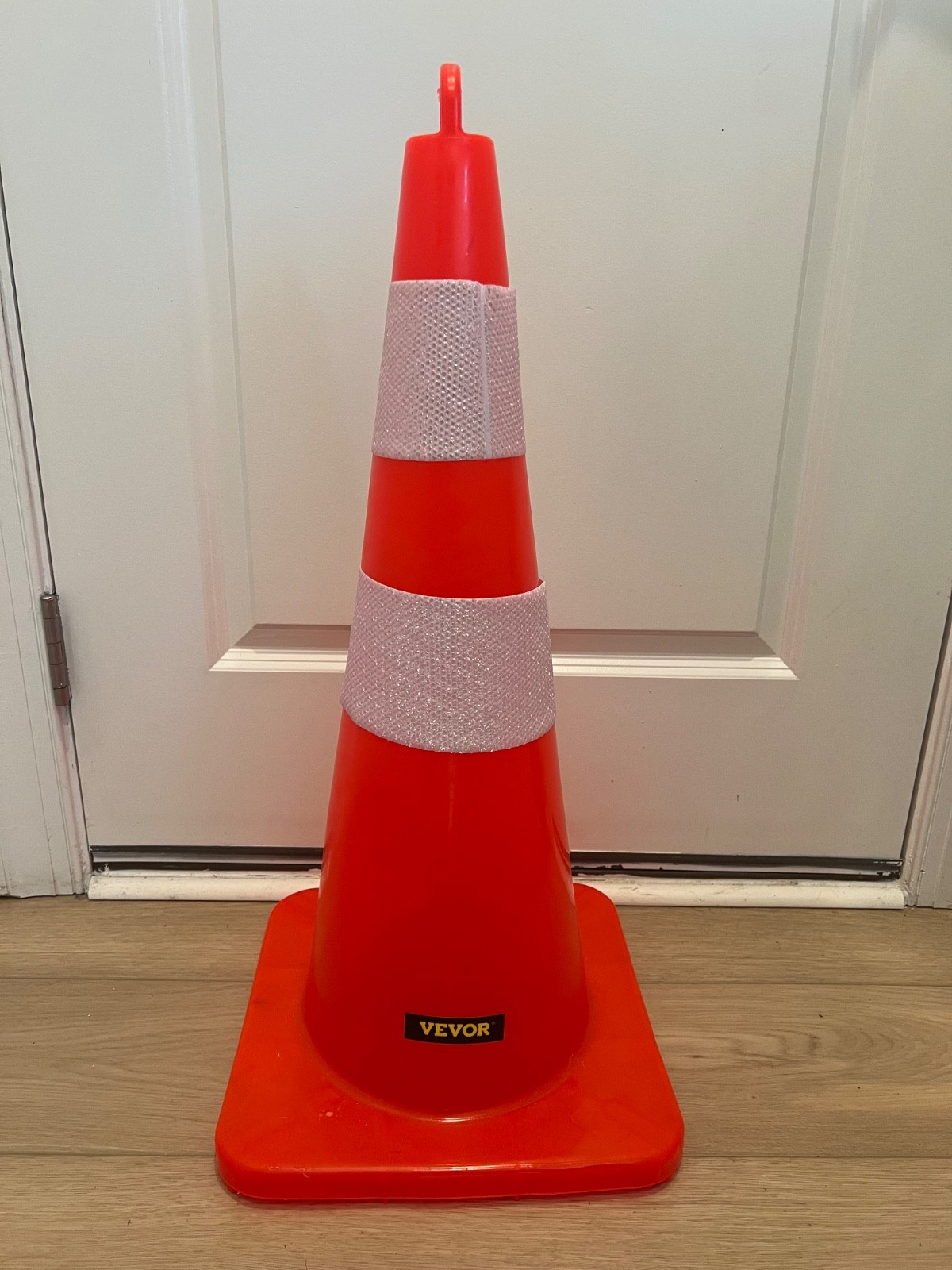 VEVOR Safety/Traffic Cones, 4 x 28" PVC Orange, 2 Reflective Collars