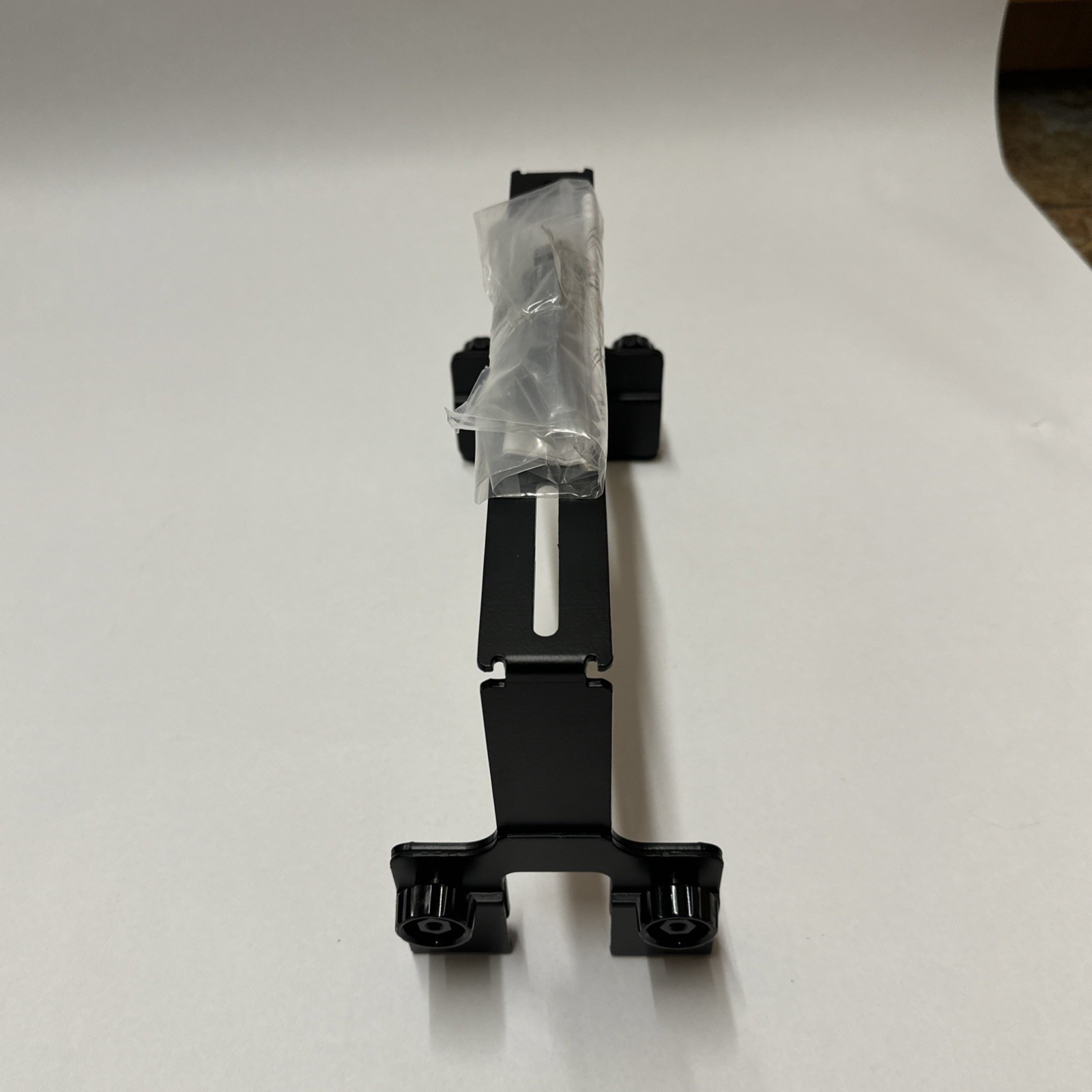 CommScope FGS-HTBK-12-5 Horizontal Tool-less 12 inch Bracket for 4x12” System