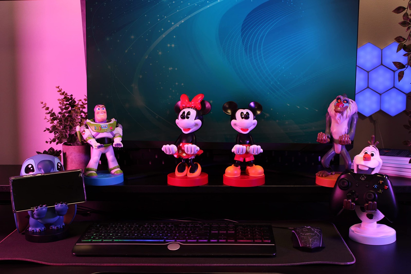 Cable Guys: Disney Mickey Mouse Phone Stand & Controller Holder - Red