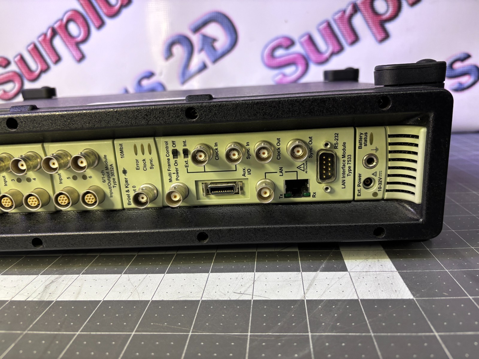 Bruel & Kjaer Controller Frame with 7536 Lan Module and 3032A Input Module.