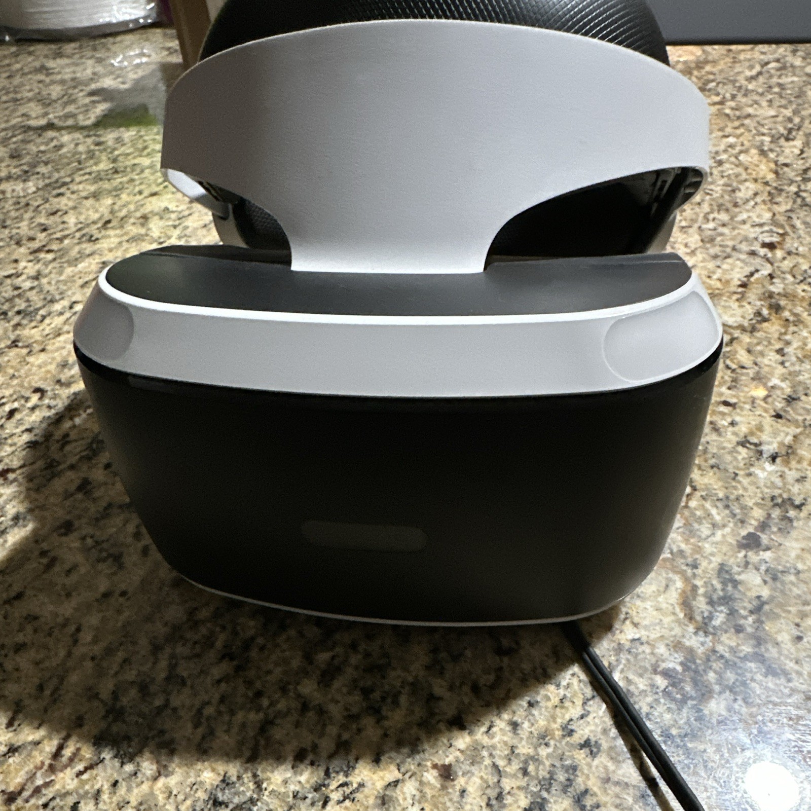 Sony PlayStation VR CUH-ZVR1 Headset w/ PS Camera & 2 Move Controllers light use