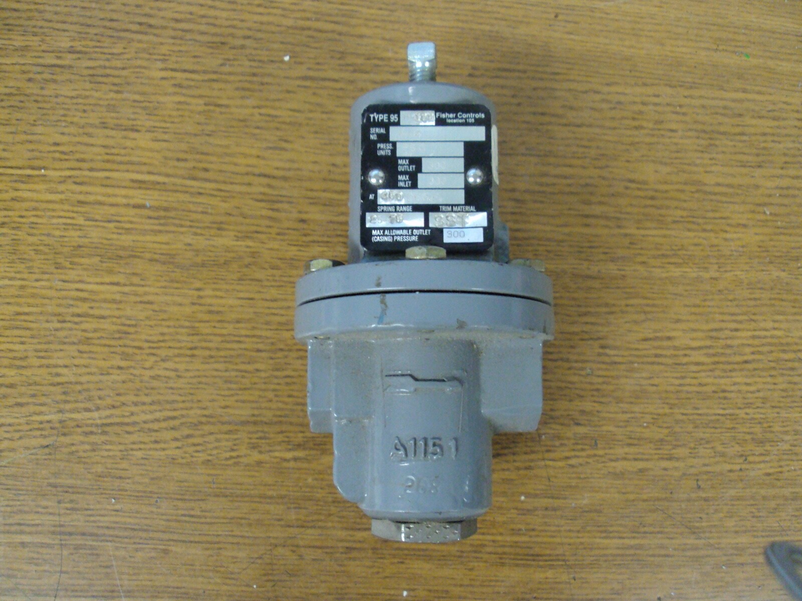 1/2" Fisher Controls Type 95 H- 102 Pressure Reducing Valve Spring Range 25-75